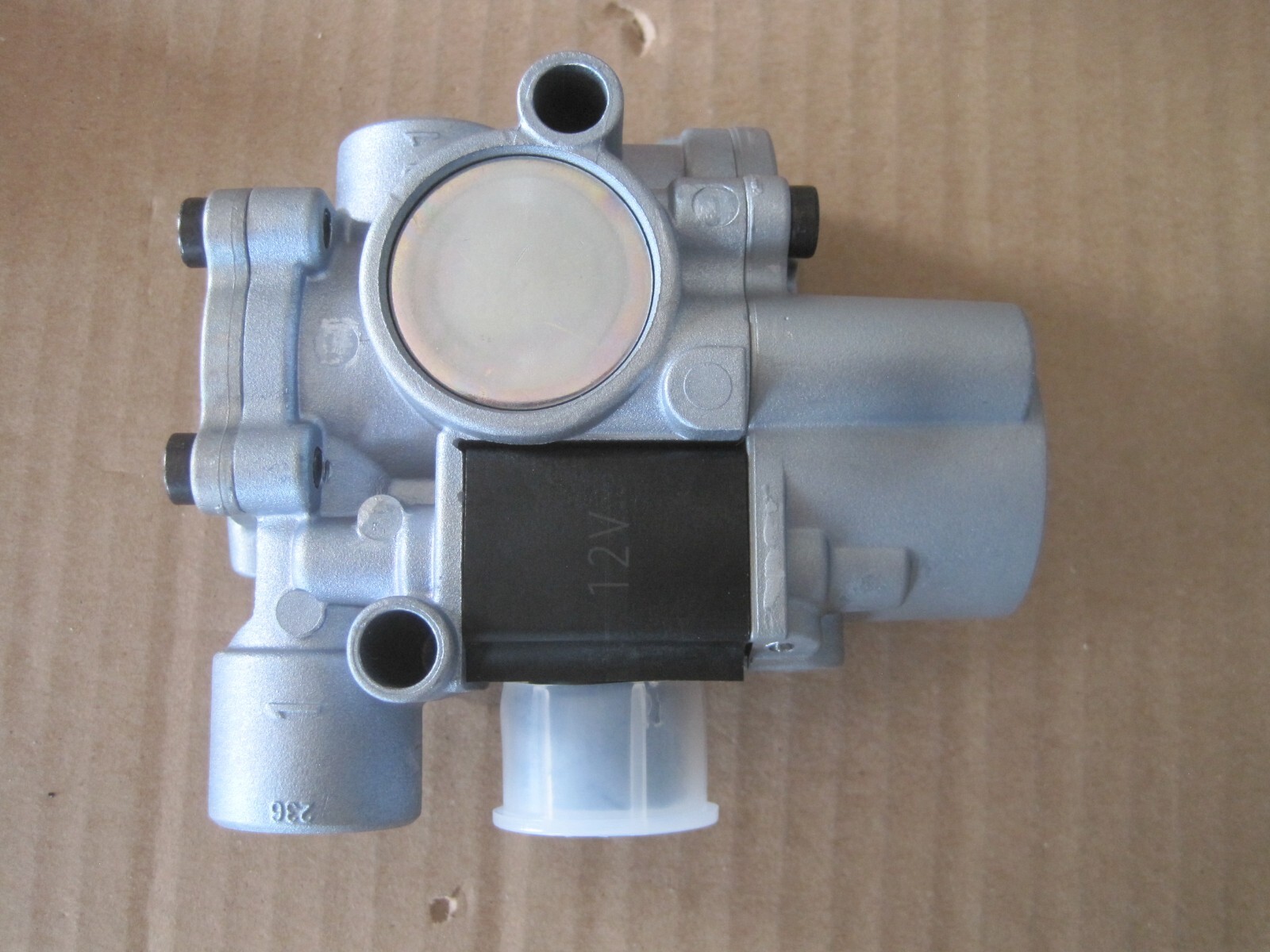 Wabco S4721950940 Front ABS Valve C2 New #4721950940 Unused, open box Wabco S4721950940 Front ABS Valve C2 New #4721950940 Unused, open box