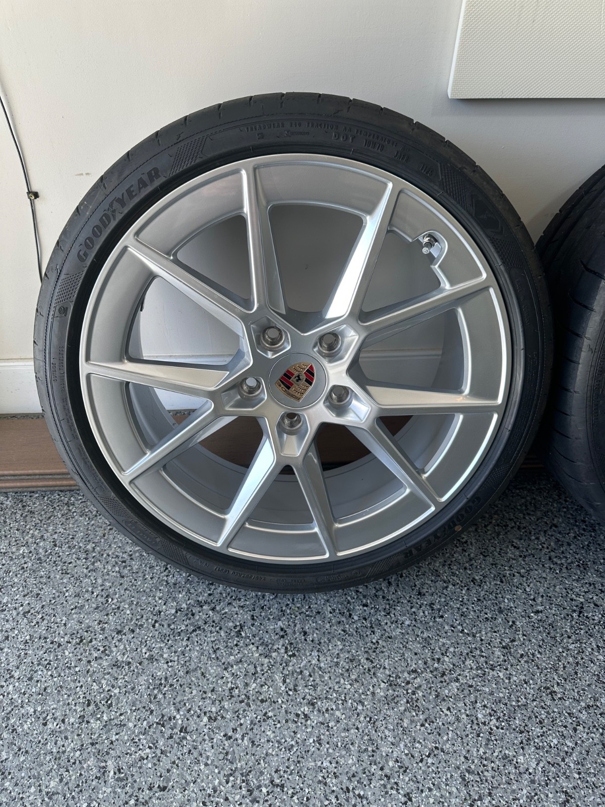 Porsche 992.2 Carrera S 20”/21” Wheels Like New Condition (take offs)