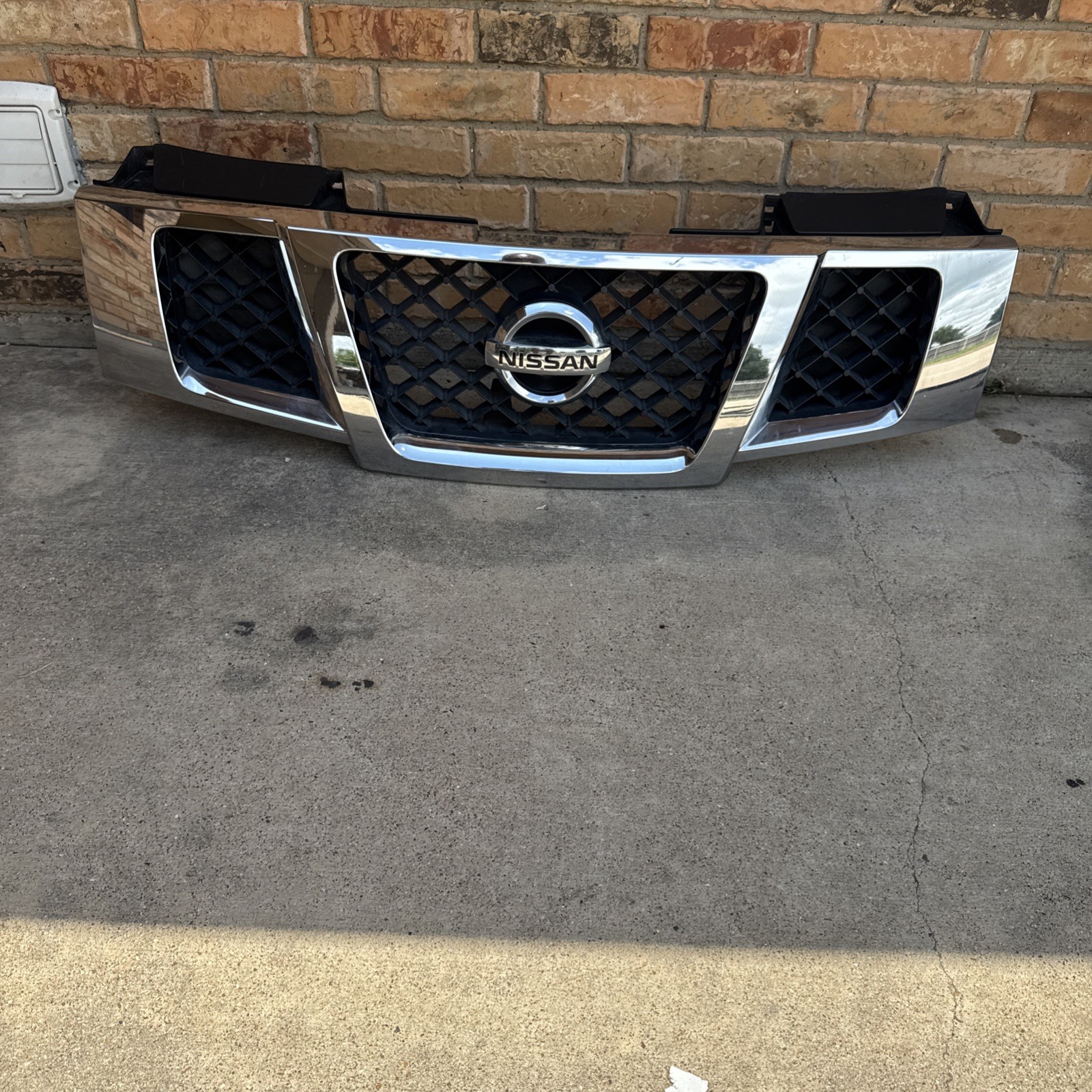 2008-2015 Nissan Armada Upper Grill Chrome / Radiator Upper Grill