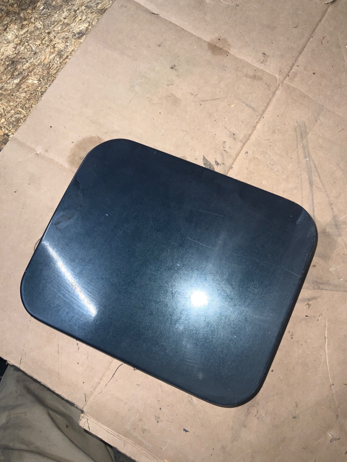 '92-96 Toyota CAMRY / Lexus ES300 Fuel/Gas Door Lid Assembly 93 94 GREEN #6M1 95 '92-96 Toyota CAMRY / Lexus ES300 Fuel/Gas Door Lid Assembly 93 94 GREEN #6M1 95
