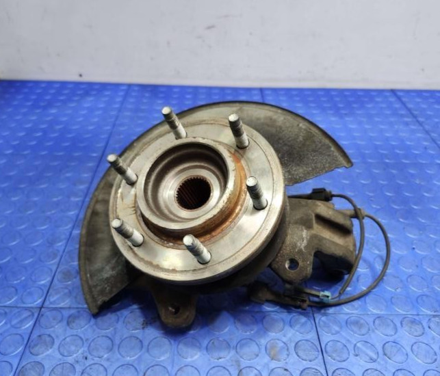 2006-2010 Hummer H3 Front Left Driver Spindle Knuckle Assembly OEM