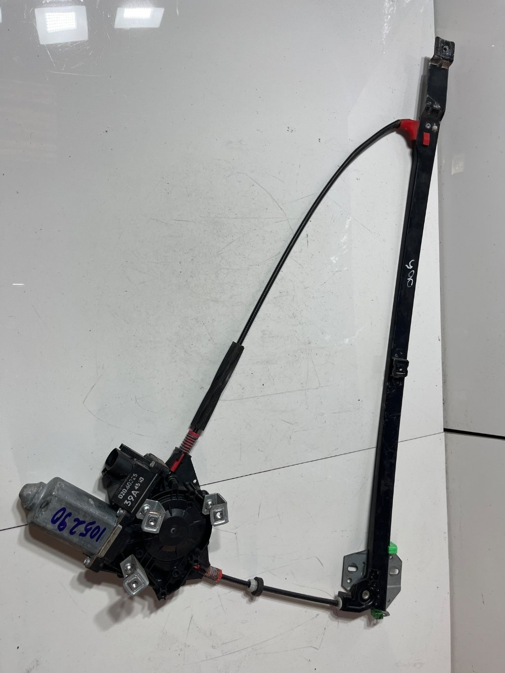 97-03 Volkswagen Eurovan T4 Front left electric window regulator assembly