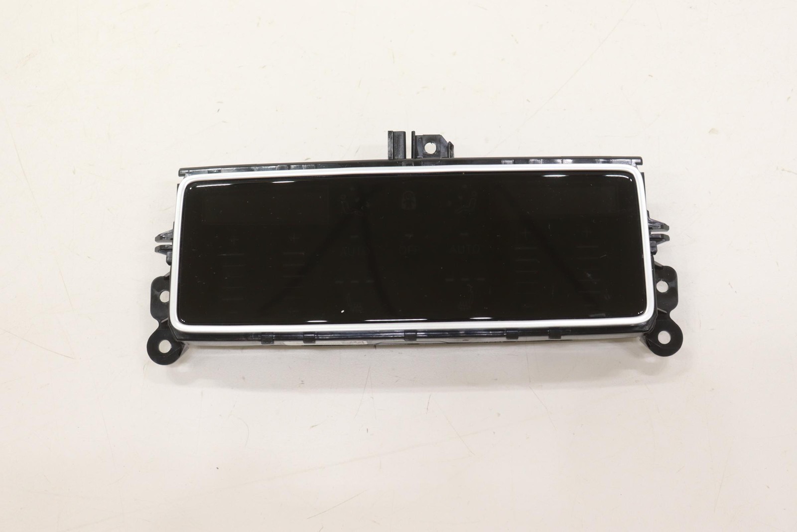 2022 - 2025 AUDI Q7 REAR HVAC A/C HEATER CONTROL SWITCH PANEL OEM 4K0919158E 2022 - 2025 AUDI Q7 REAR HVAC A/C HEATER CONTROL SWITCH PANEL OEM 4K0919158E