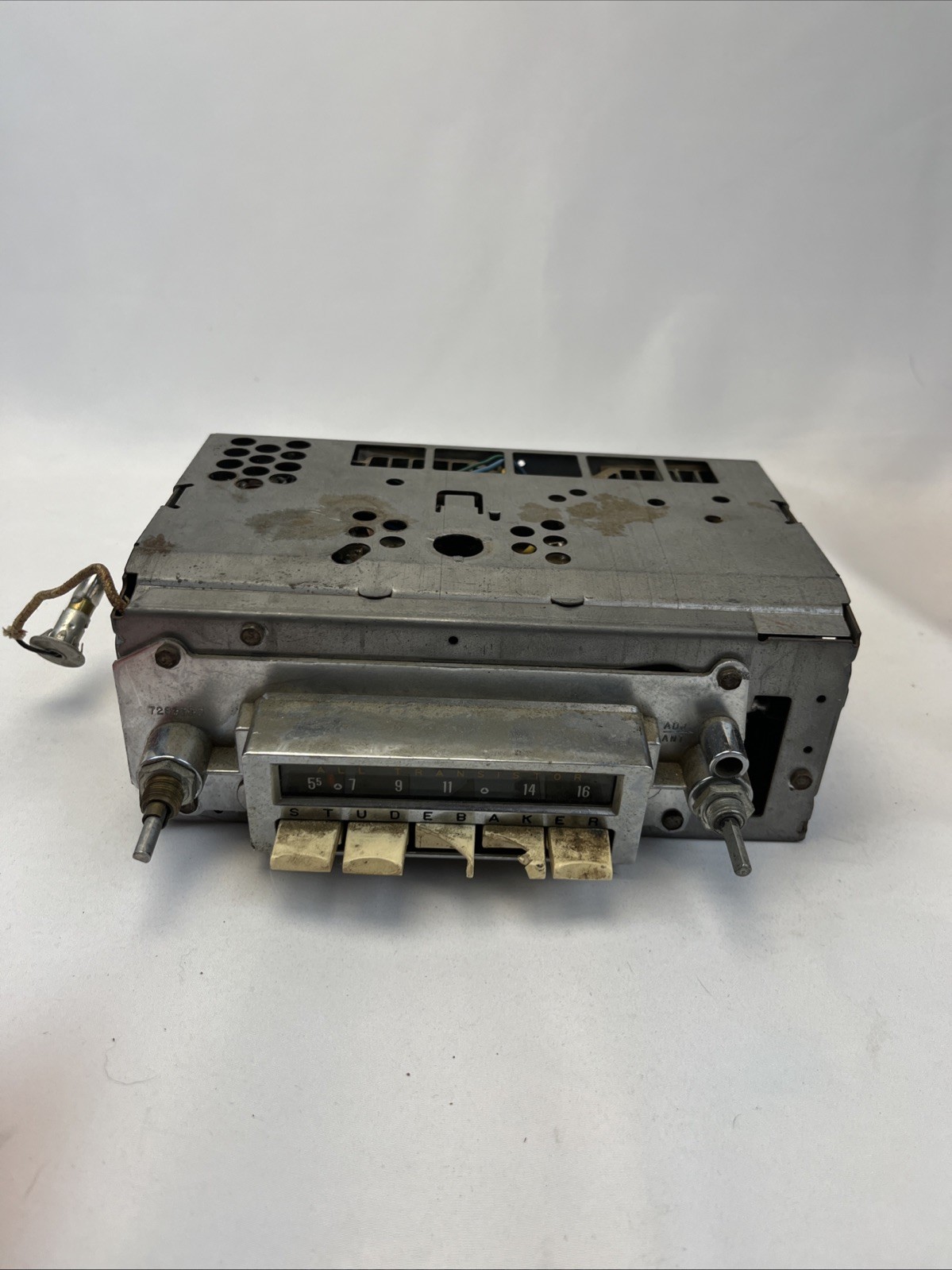 1960s Studebaker Radio  Model AC 3352 Delicious Radio Div.