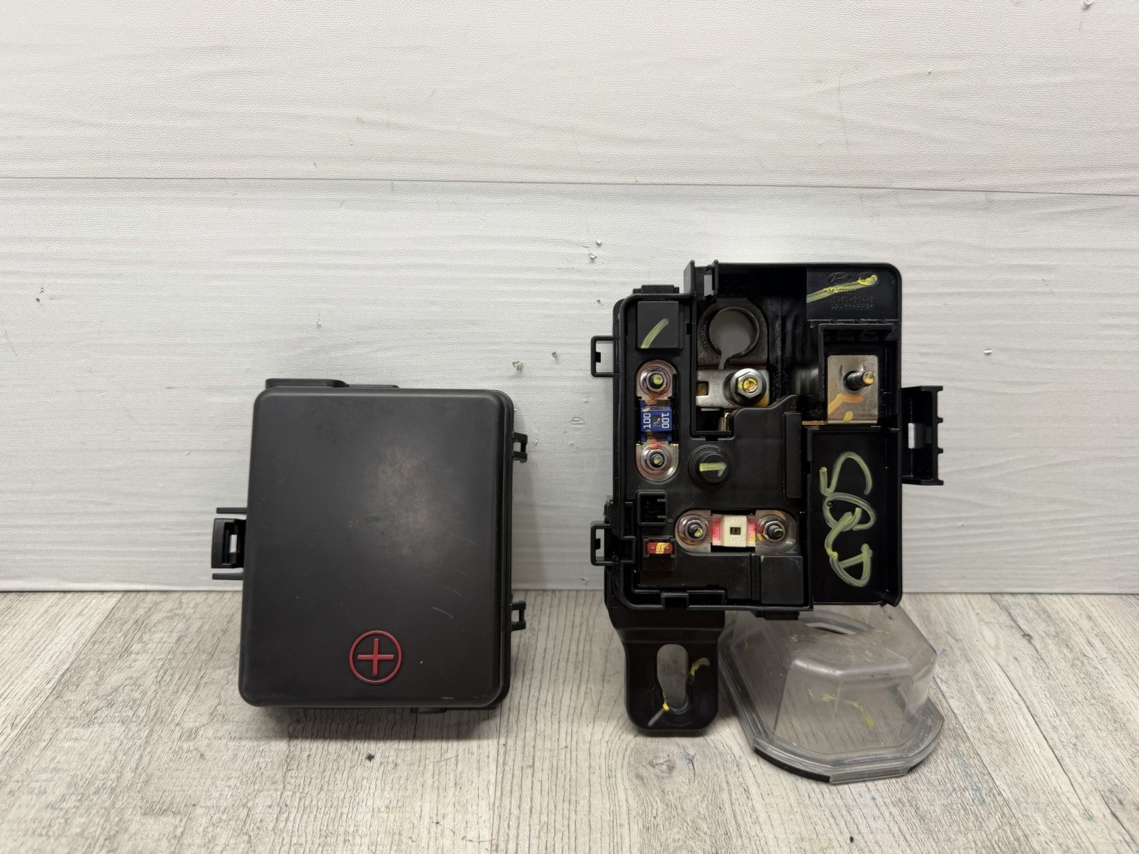 2015–2020 Hyundai Genesis G80 Battery Positive Terminal Junction 91950-B1445 (A3
