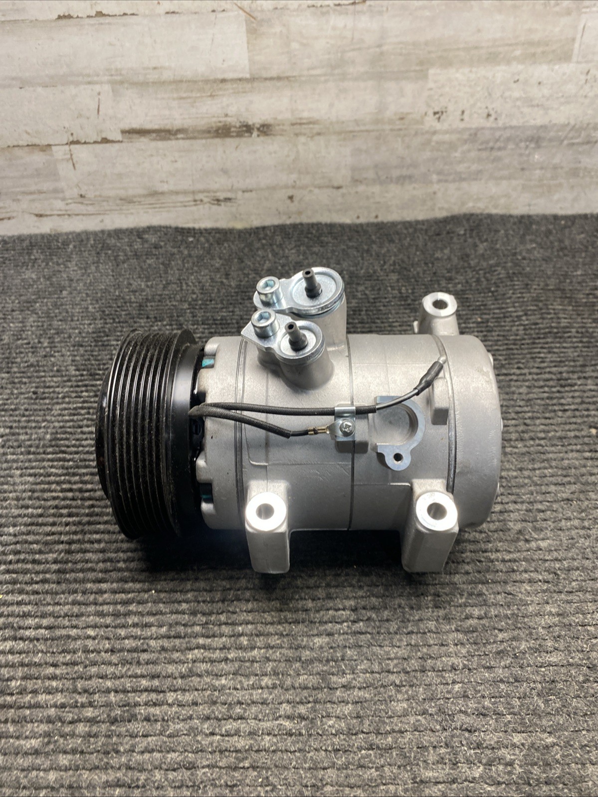 NOS Four Seasons 68677 A/C Compressor
