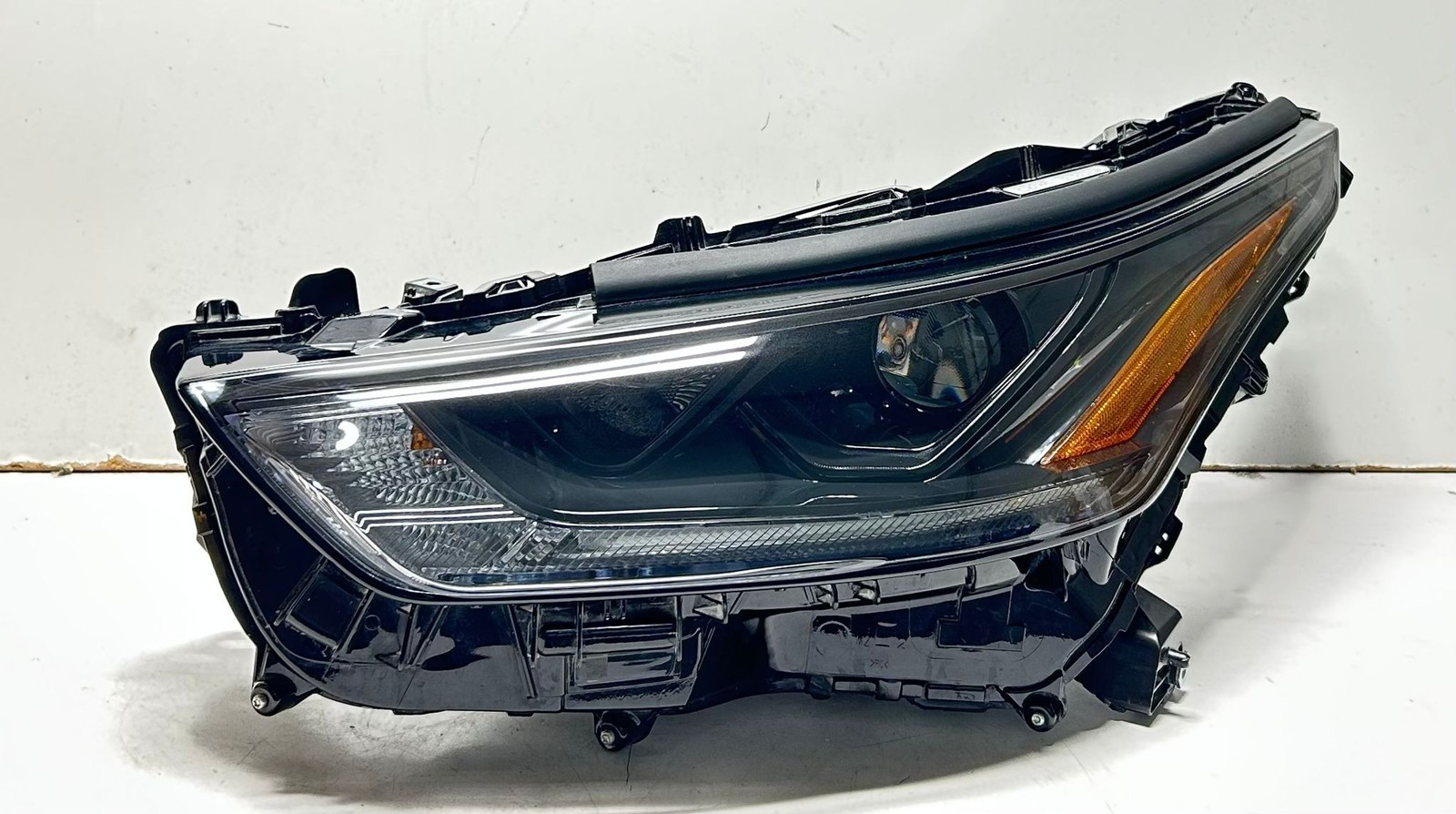 PERFECT2022- 2024 TOYOTA HIGHLANDER LED LEFT DRIVER LH HEADLIGHT OEM 811500E470 PERFECT2022- 2024 TOYOTA HIGHLANDER LED LEFT DRIVER LH HEADLIGHT OEM 811500E470