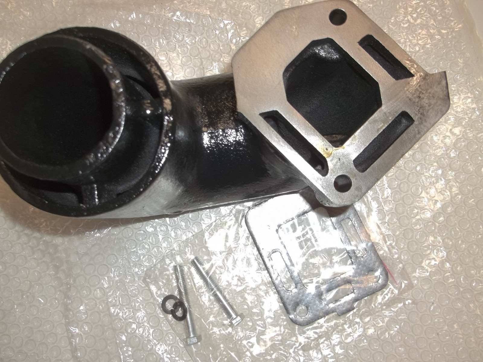 MerCruiser Marine Exhaust Riser Elbow 120 140 3.0 LX 2.5 12076A2 Sierra 18-1975