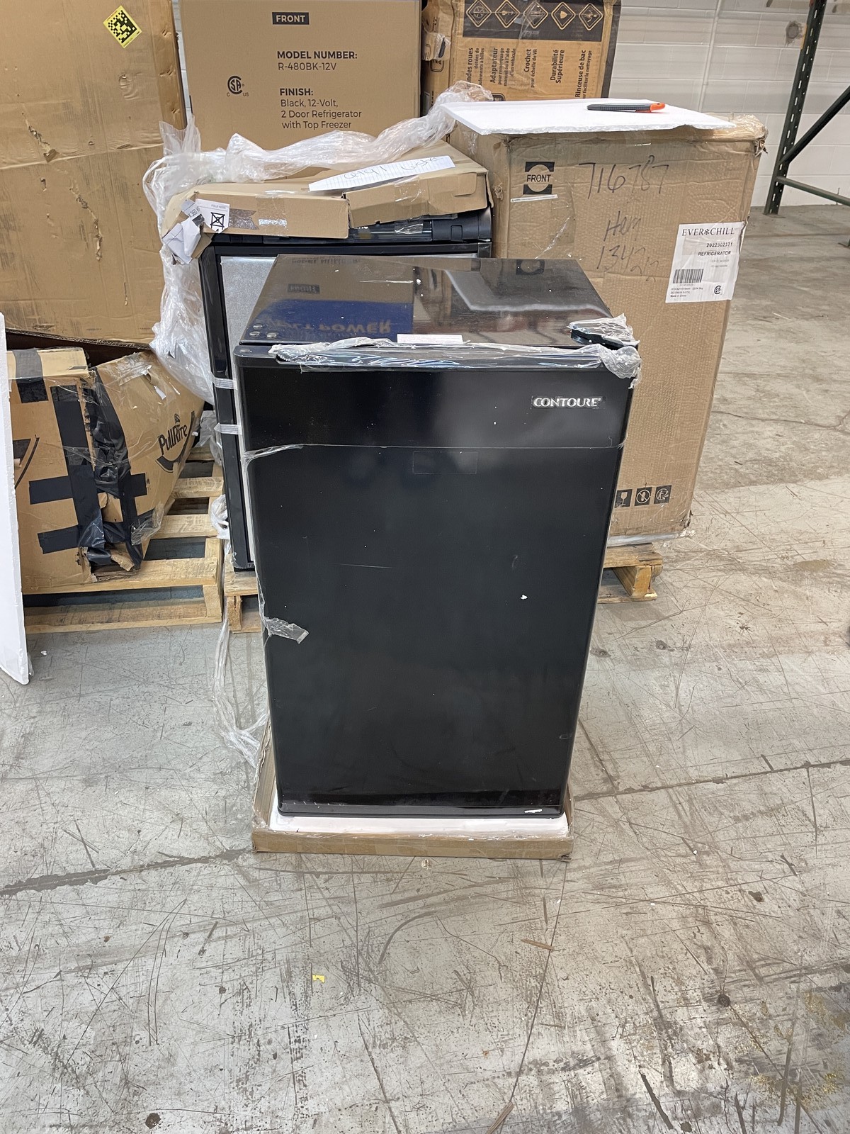 CONTOURE R-330BK-12V 3.3 CU. FT. 12V COMPACT REFRIGERATOR BLACK RV / CAMPER