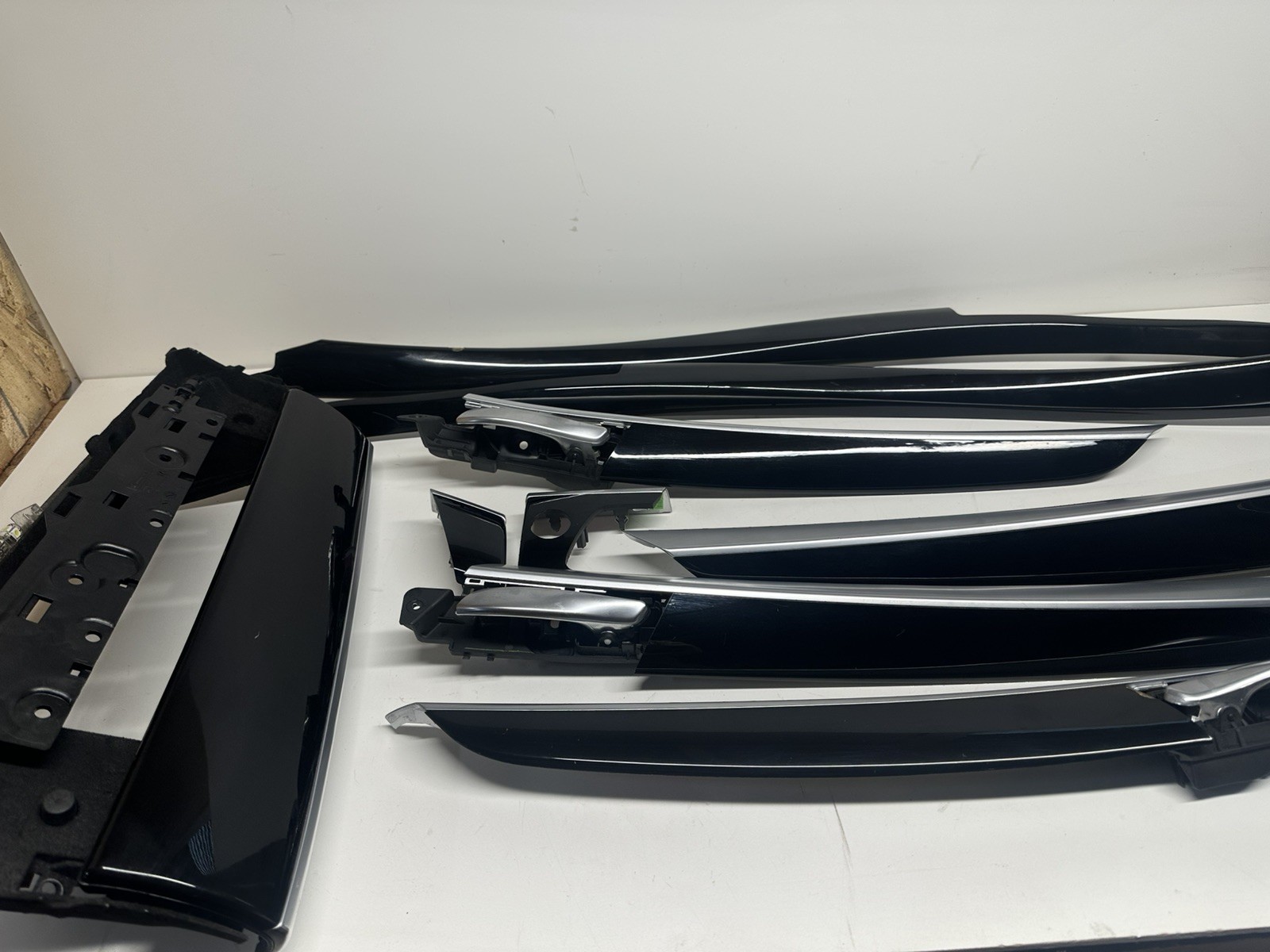 2010 - 2014 BMW E70 E71 X6M X5M PIANO BLACK INTERIOR TRIM SET OEM 2010 - 2014 BMW E70 E71 X6M X5M PIANO BLACK INTERIOR TRIM SET OEM