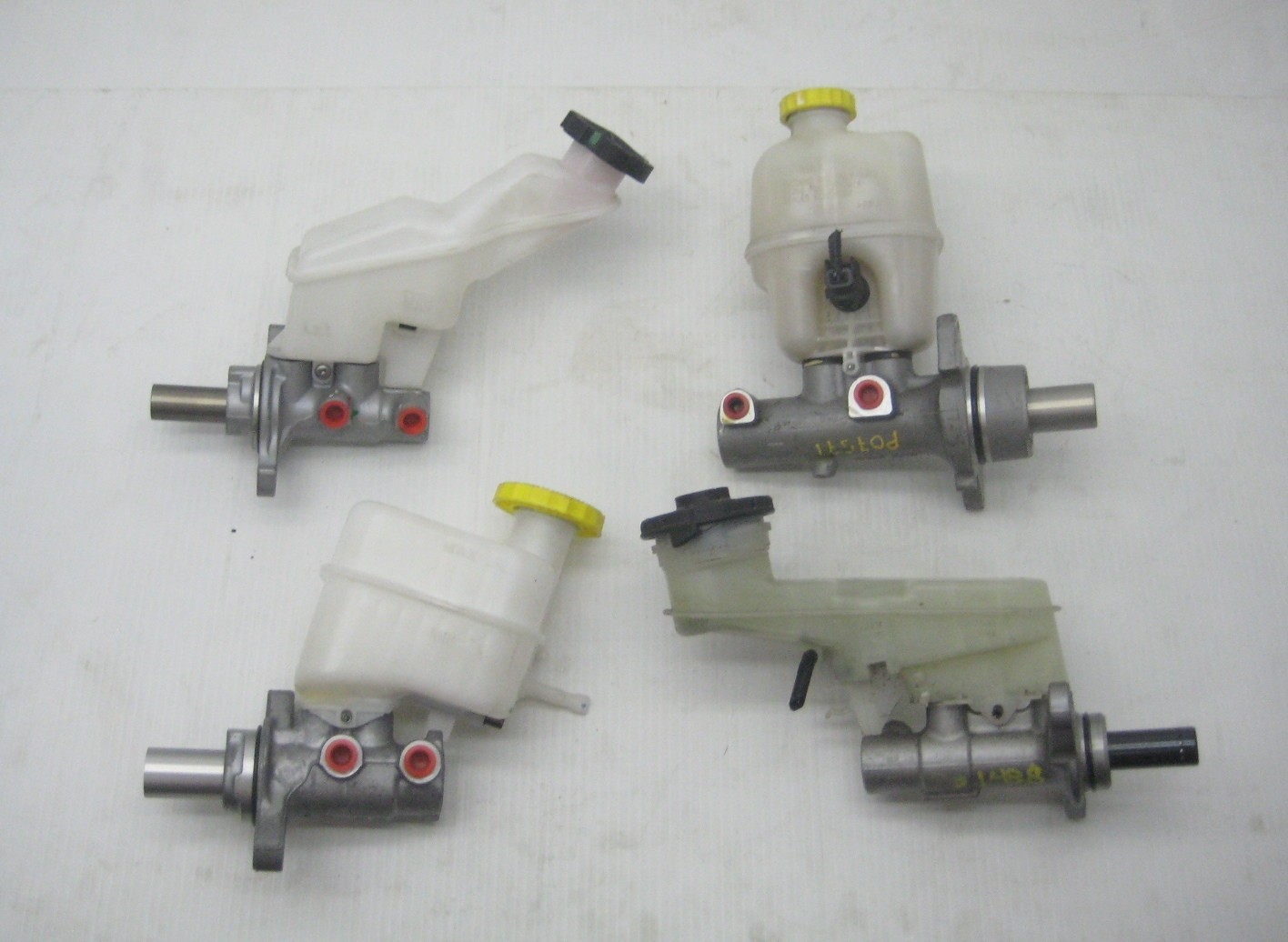 2015 Nissan Rogue Brake Master Cylinder OEM 105K Miles - LKQ454399646