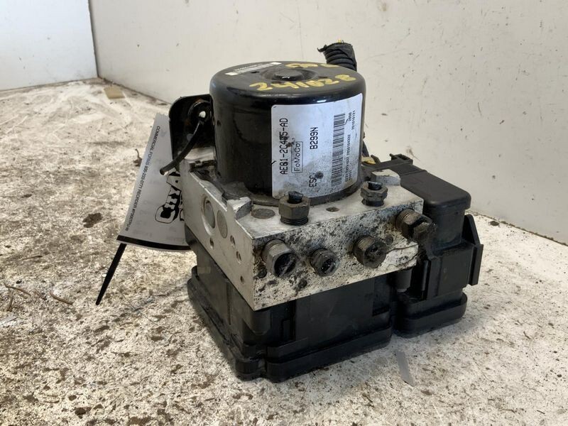 2011 Ford Fiesta ABS Anti-Lock Brake Pump Assembly OEM