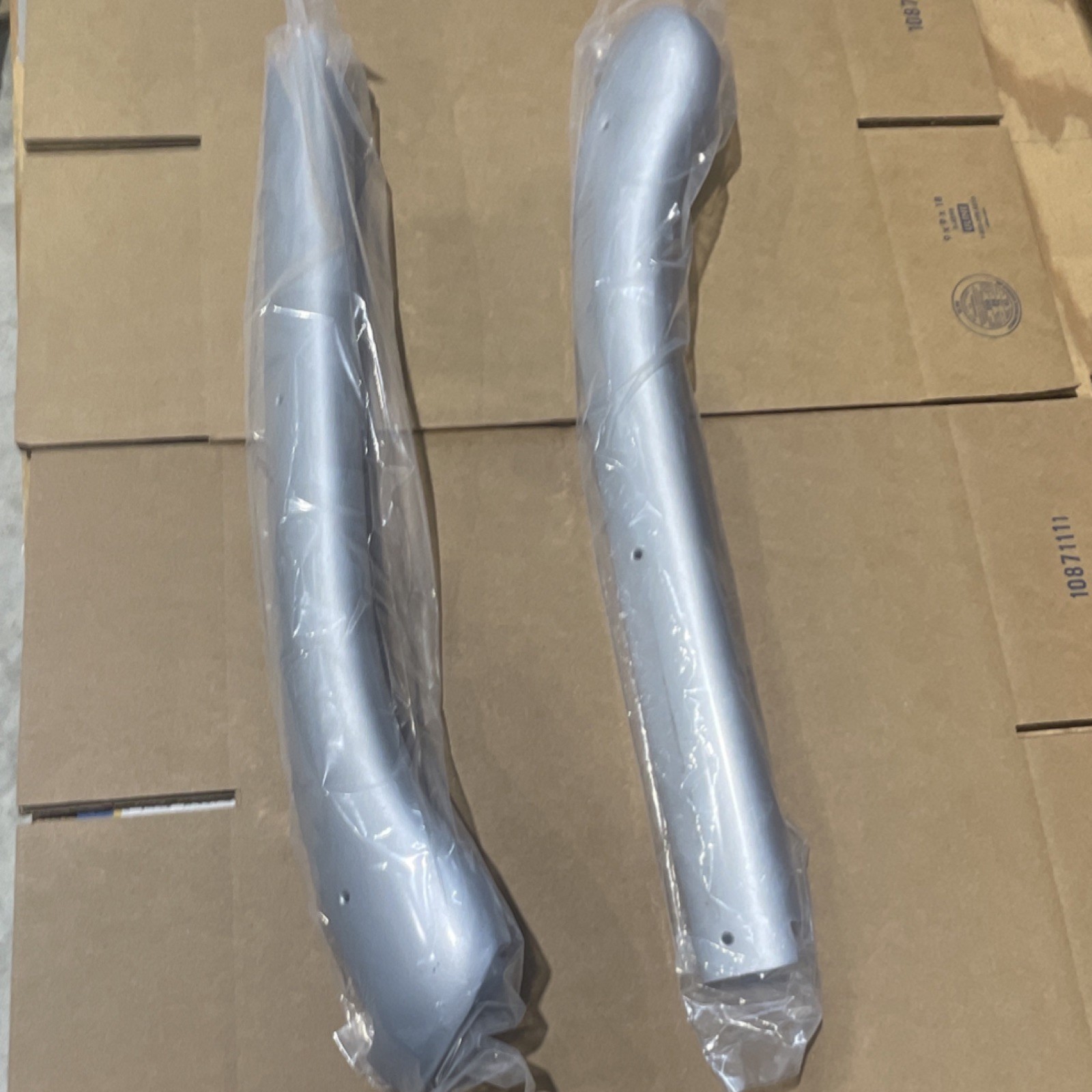 OER Windshield Header Molding For 1968-1969 Firebird and Camaro Convertibles OER Windshield Header Molding For 1968-1969 Firebird and Camaro Convertibles