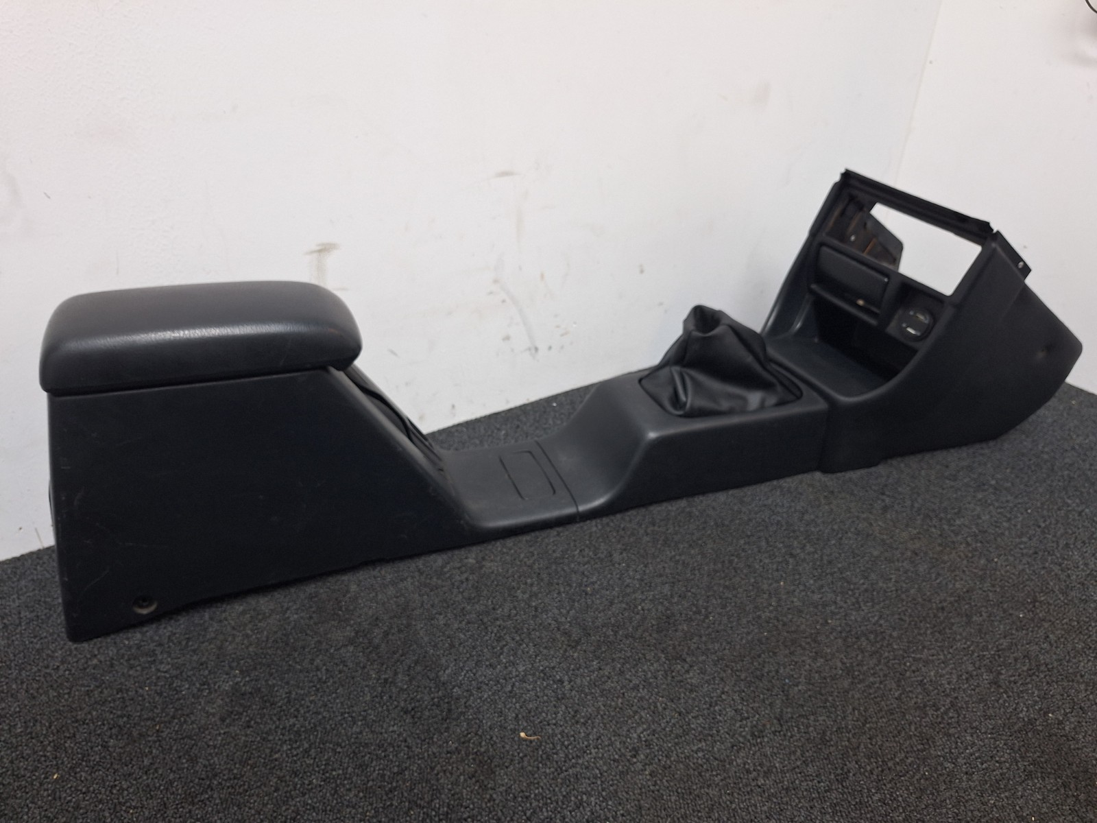 RARE 92-95 EG Civic JDM Center Console Black Din EG6 EG9 EJ1 LHD Armrest