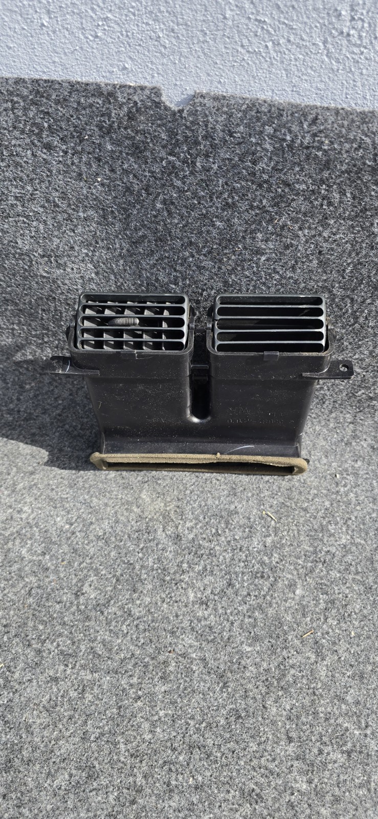 1999 TOYOTA RAV 4 CENTER CONSOLE DOUBLE AIR VENT GRILL 1999 TOYOTA RAV 4 CENTER CONSOLE DOUBLE AIR VENT GRILL