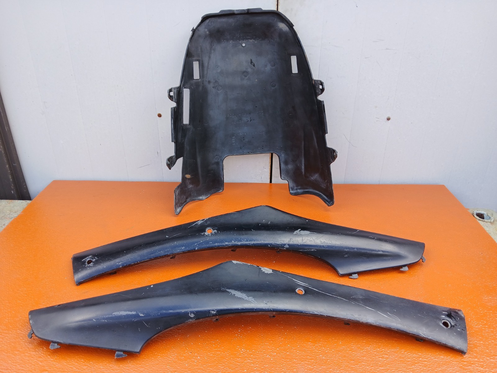 2001 02 Honda Dio ZX AF35 AF34 Floor Inner Fairing Cowl Plastic OEM Skirts Side 2001 02 Honda Dio ZX AF35 AF34 Floor Inner Fairing Cowl Plastic OEM Skirts Side