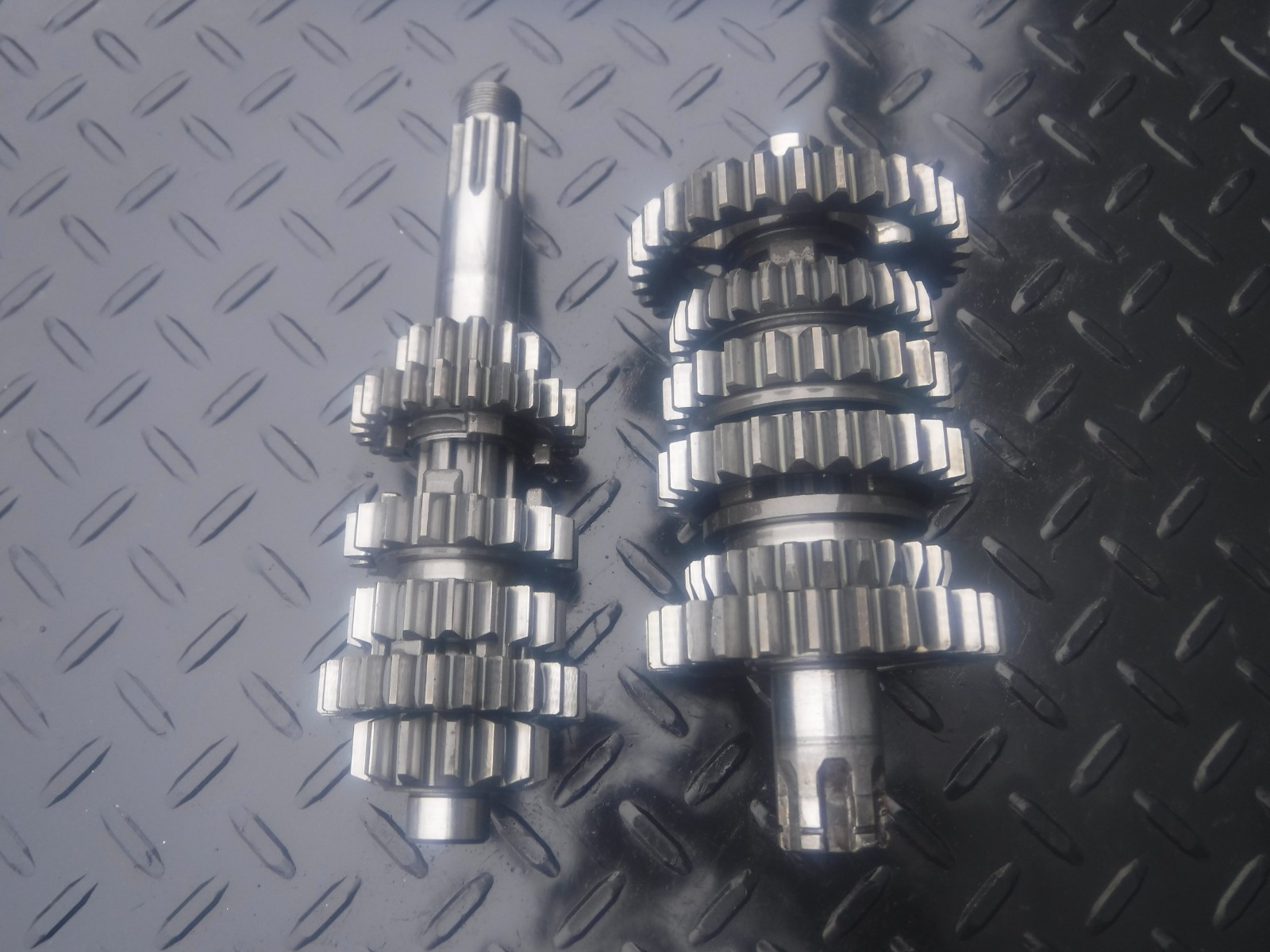 2000 KAWASAKI KX125 TRANSMISSION MAIN COUNTER SHAFT GEARS KX 125 99 00 01 02