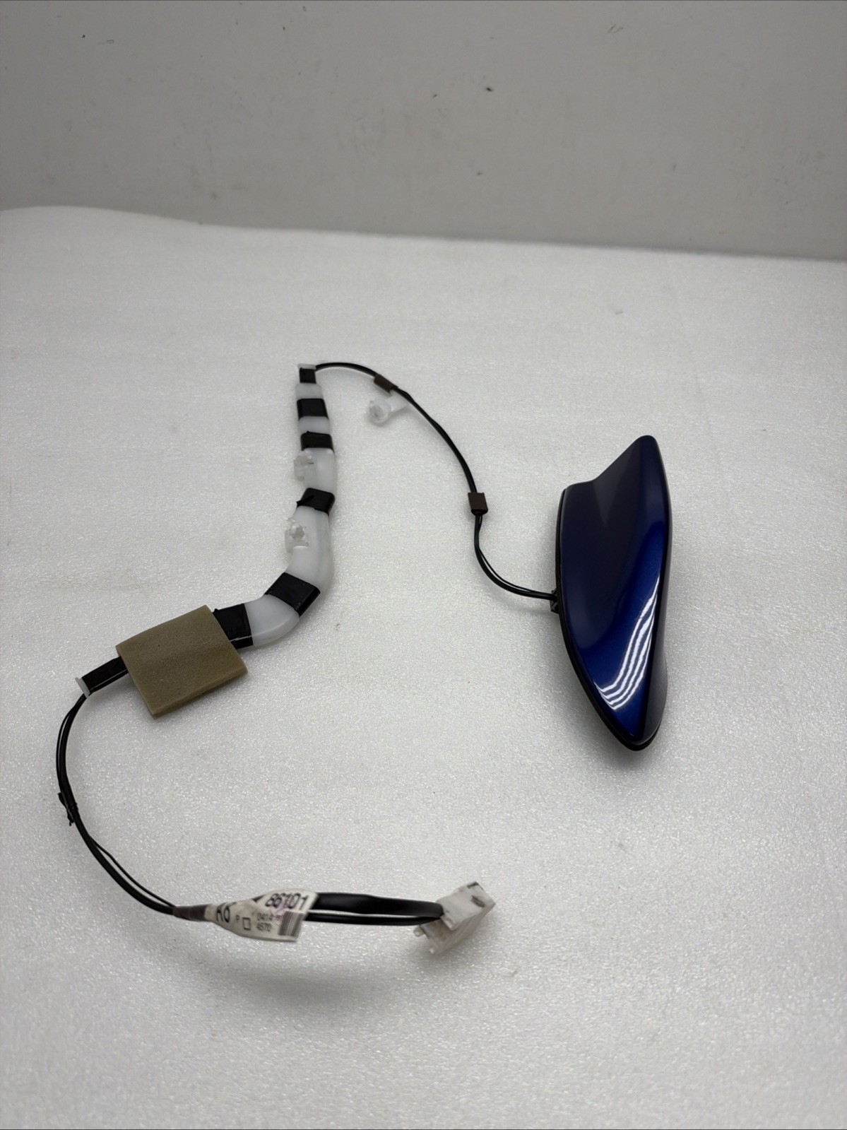 2016-2022 TOYOTA PRIUS EXTERIOR MOUNTED ROOF SHARK FIN ANTENNA OEM