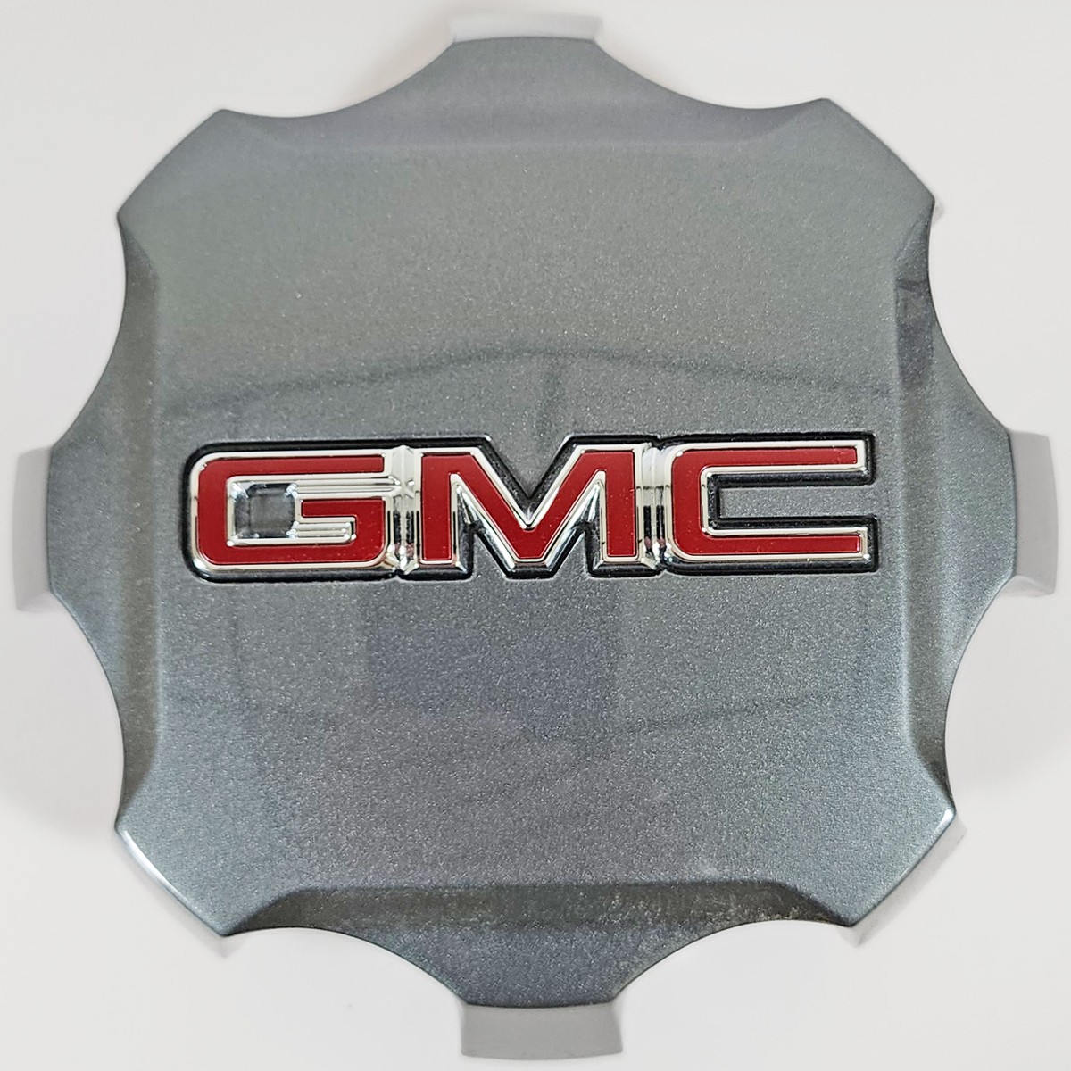 👀 ONE 2021-2025 GMC Sierra 2500 3500 SLT 5949 Wheel GRAY Center Cap # 84560571