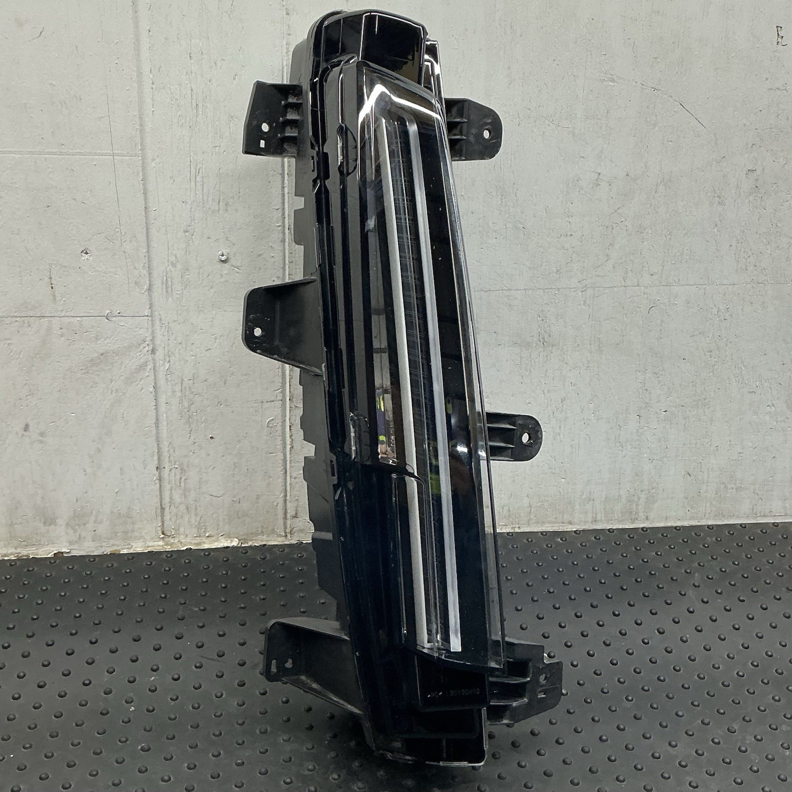 2021-2024 Cadillac Escalade Fog Light RH OEM