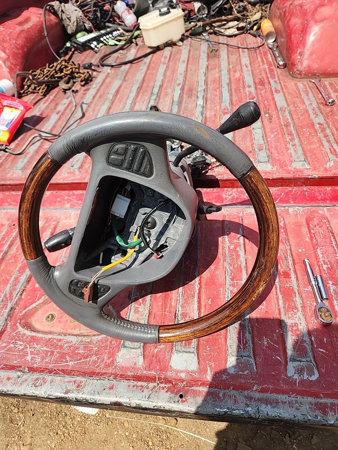 98-02 Lincoln Town Car OEM Steering Column with Key