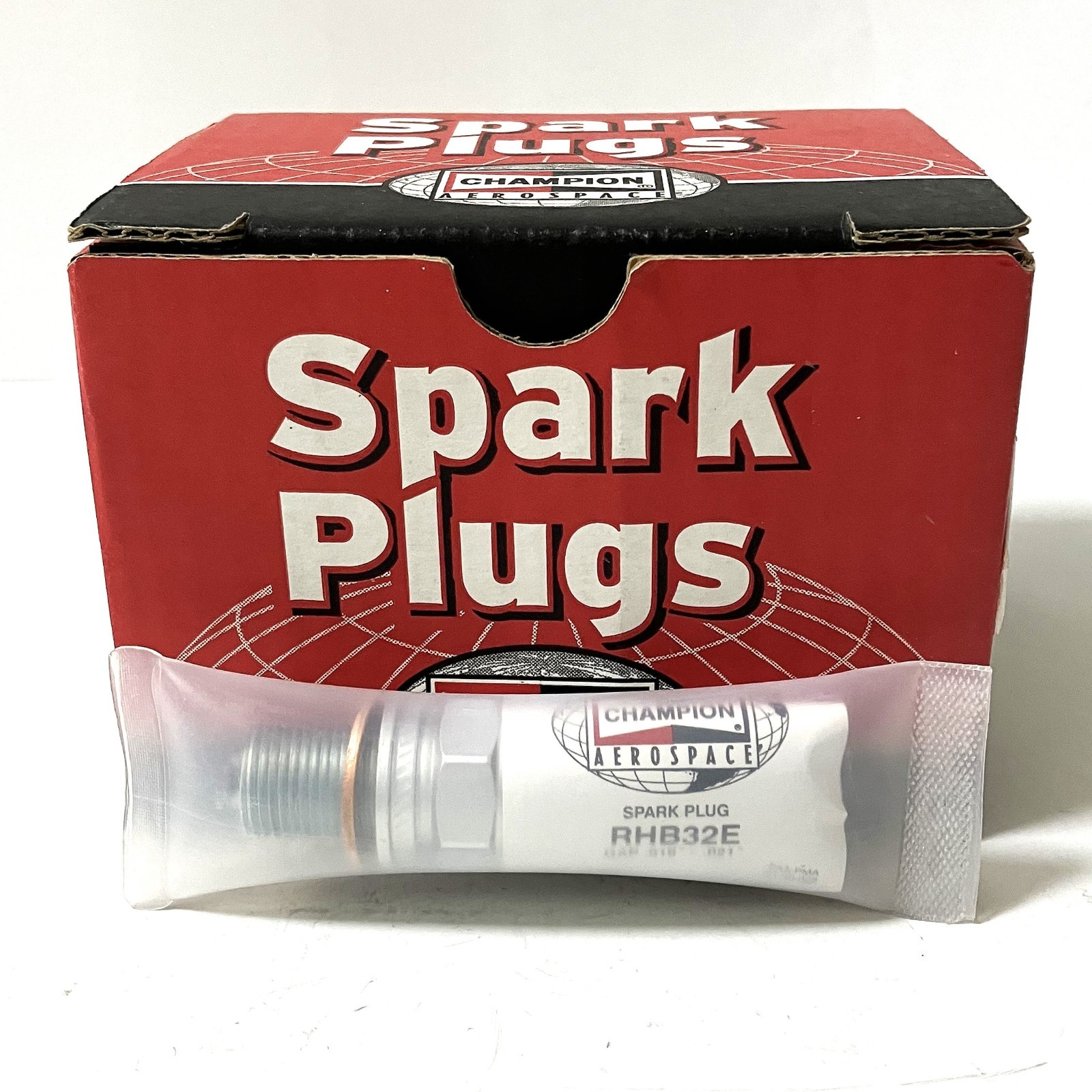 New, : RHB32E Champion Aerospace Standard Electrode Aviation Spark Plug