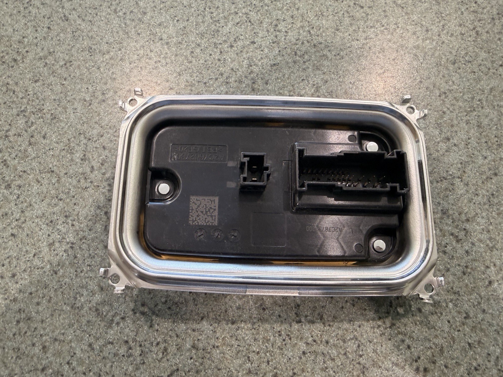 Control Unit - Mercedes-Benz (223-900-61-30) 1956-2026 Mercedes-Benz W123