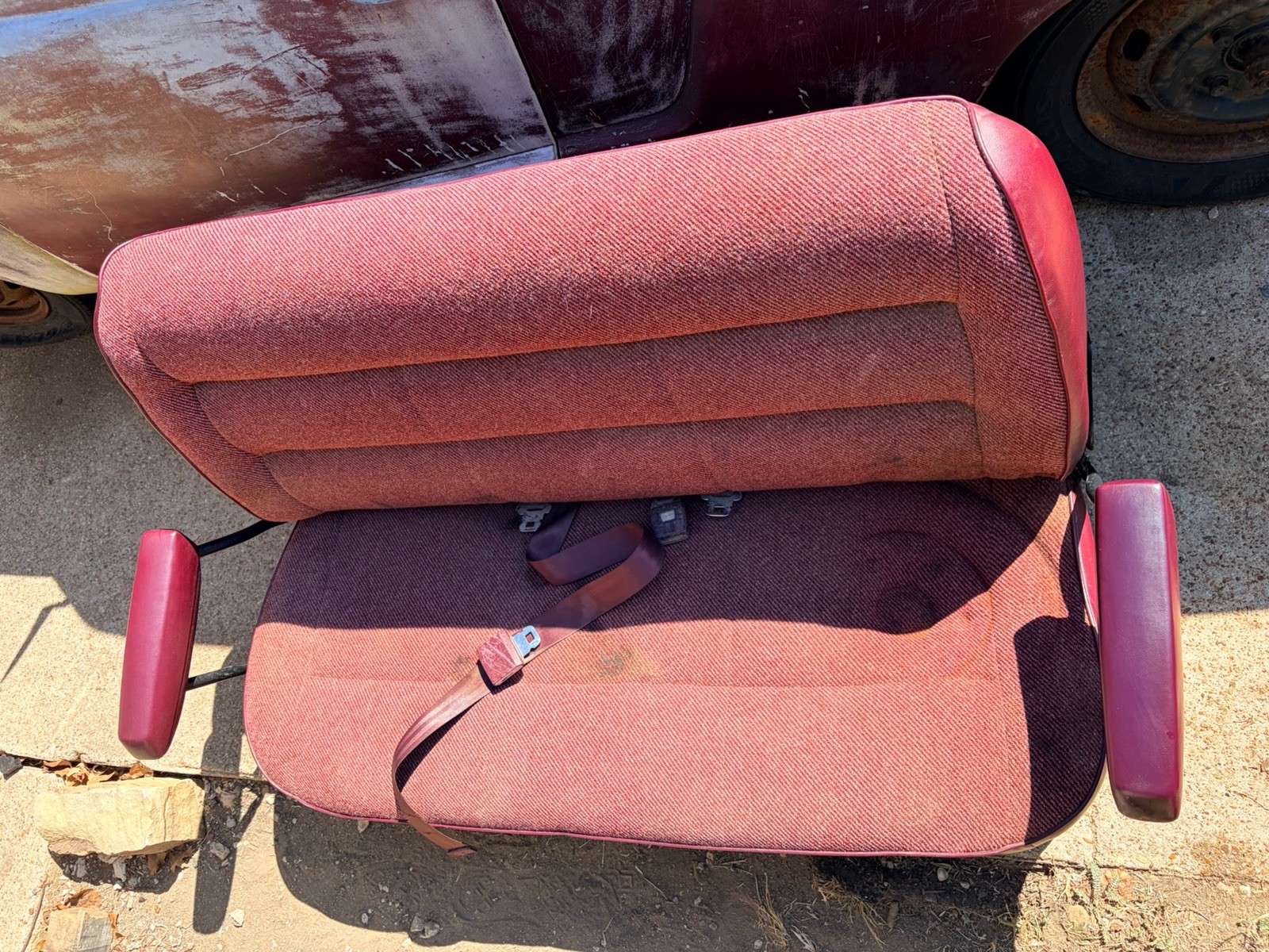 1989-1993 Dodge RamCharger SUV Rear Bench Seat, Marron/burgundy Factory Oem 