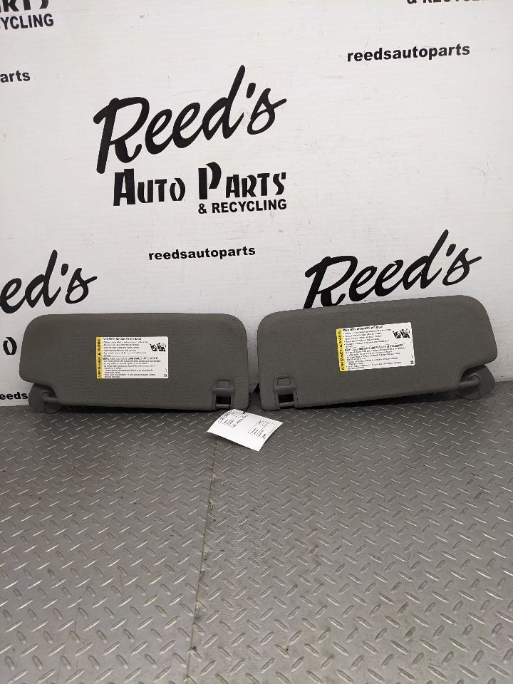 OEM 2019-2021 Chevrolet Silverado 1500 SUN VISORS Dark GRAY SET1192652