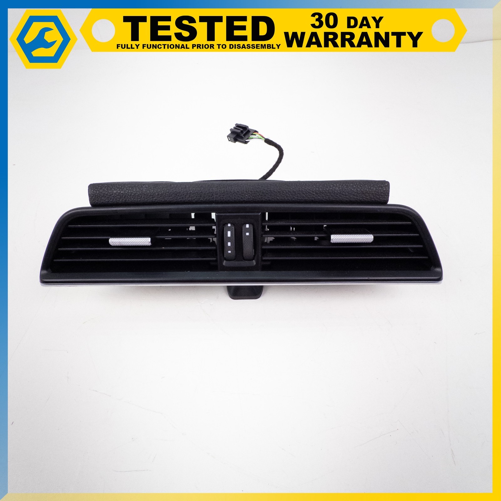 19-23 PORSCHE CAYENNE FRONT CENTER DASH AC HEATER AIR VENT GRILLE OEM 19-23 PORSCHE CAYENNE FRONT CENTER DASH AC HEATER AIR VENT GRILLE OEM