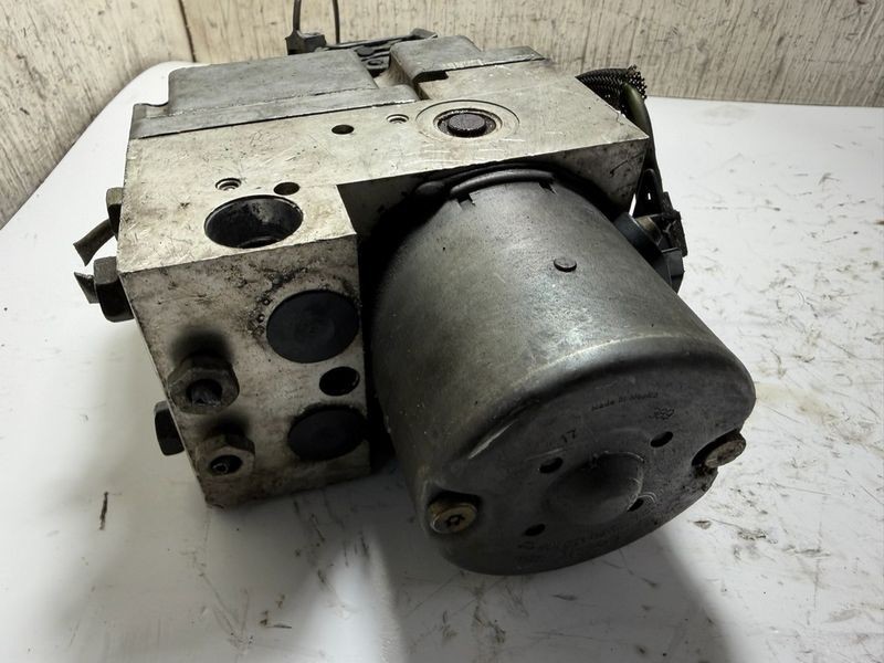 2000-2005 Cadillac DeVille ABS Anti Lock Brake Pump Control Module OEM