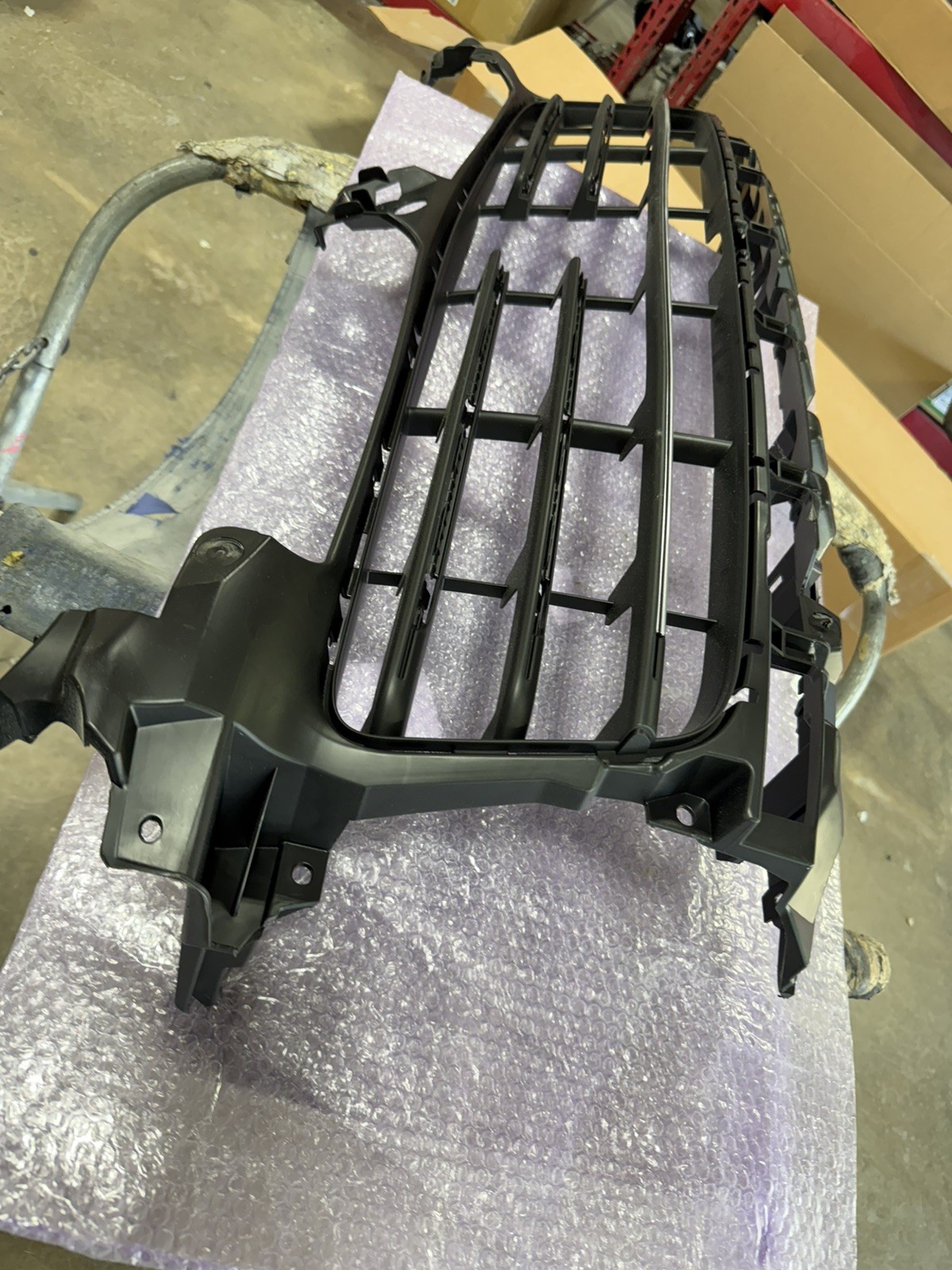 2019 2020 2021 2022 Porsche Cayenne OEM Front Radiator Grille Grill 