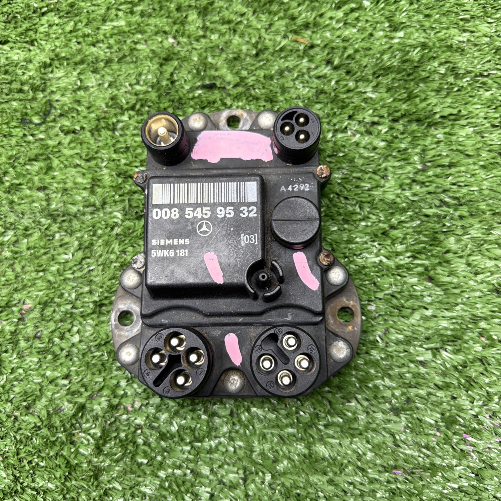 1986-1993 MERCEDES W124 300SE 300E EZL IGNITION CONTROL MODULE 008 545 9532