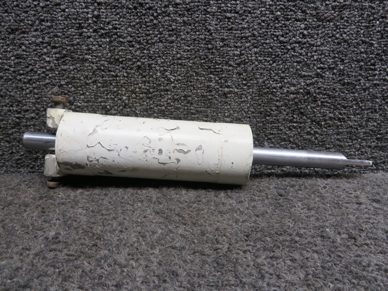0743624-2 Cessna 210H Shimmy Dampener Assembly