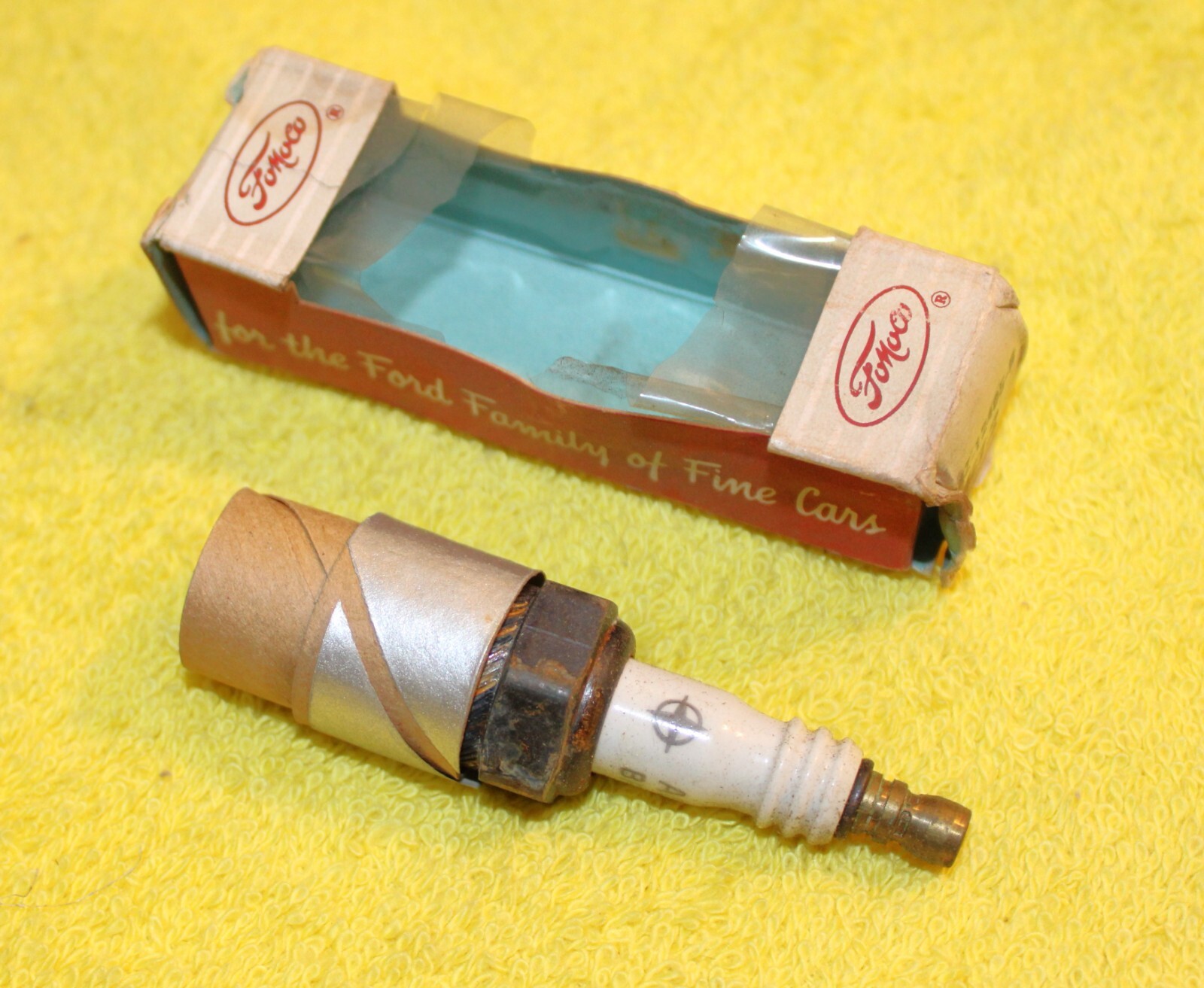 1960-71 Ford Mercury NOS AUTOLITE 390 406 427 428 Boss 302 429 RACING SPARK PLUG 1960-71 Ford Mercury NOS AUTOLITE 390 406 427 428 Boss 302 429 RACING SPARK PLUG