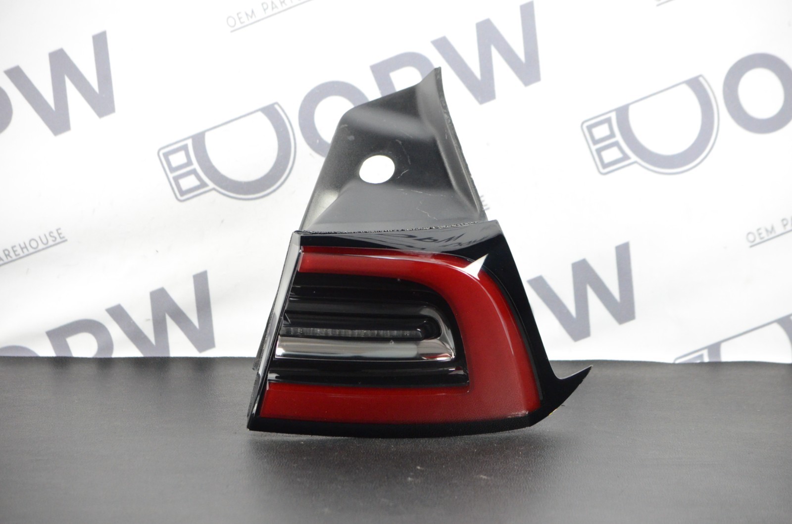 Mint 2017-2024 Tesla Model 3 Y LED Taillight Brake Lamp Right Passenger RH OEM