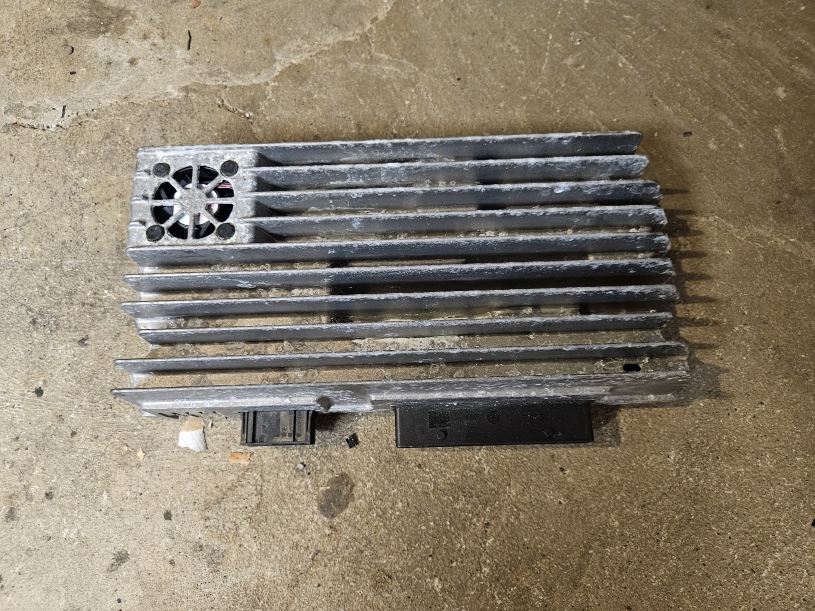 2010-2017 AUDI A5 QUATTRO CABRIOLET B8 - BANG & Olufsen Amplifier / AMP 2010-2017 AUDI A5 QUATTRO CABRIOLET B8 - BANG & Olufsen Amplifier / AMP