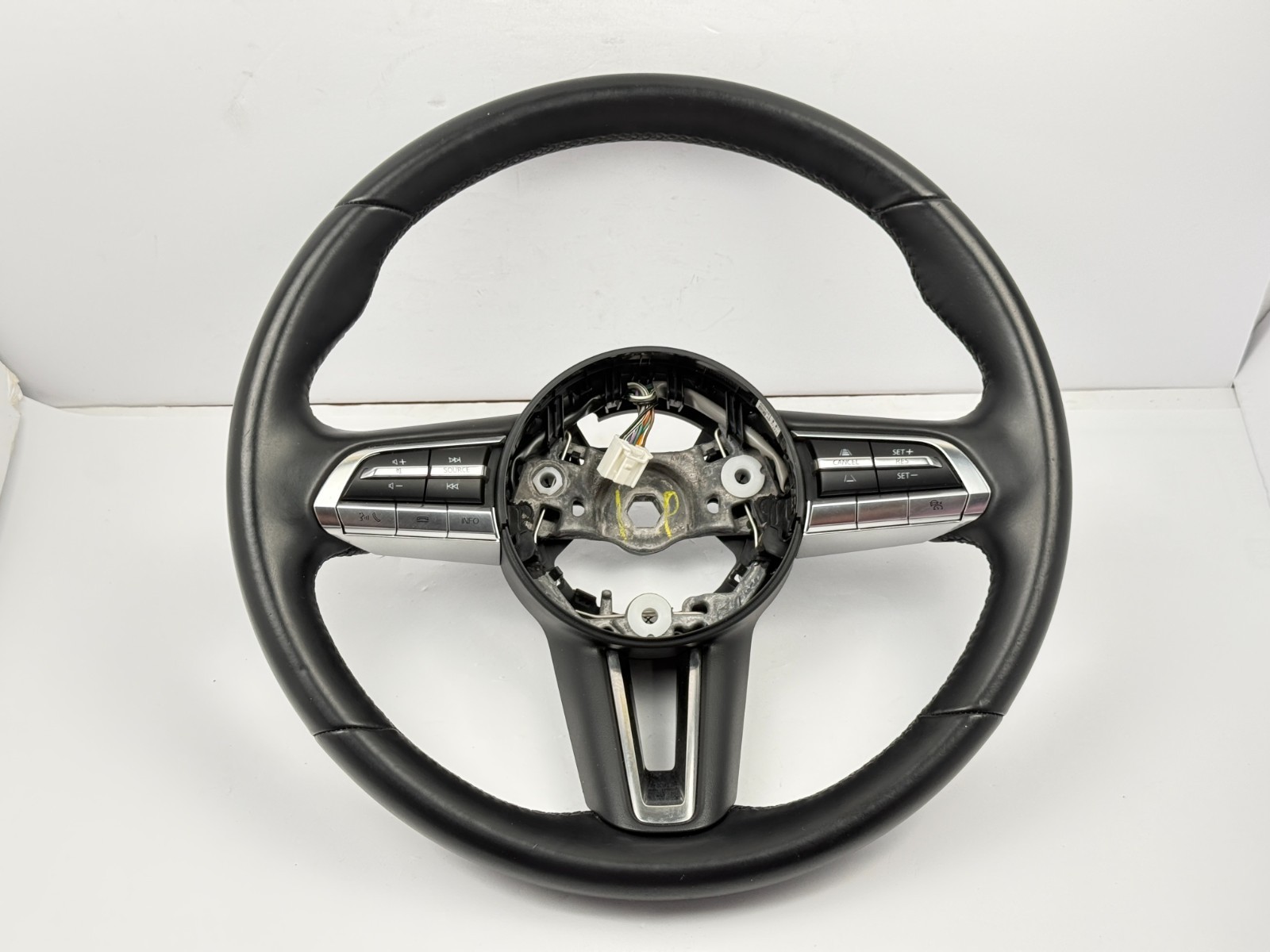2023 MAZDA CX-50 BLACK LEATHER DRIVER STEERING WHEEL W/CONTROL SWITCHES OEM 2023 MAZDA CX-50 BLACK LEATHER DRIVER STEERING WHEEL W/CONTROL SWITCHES OEM