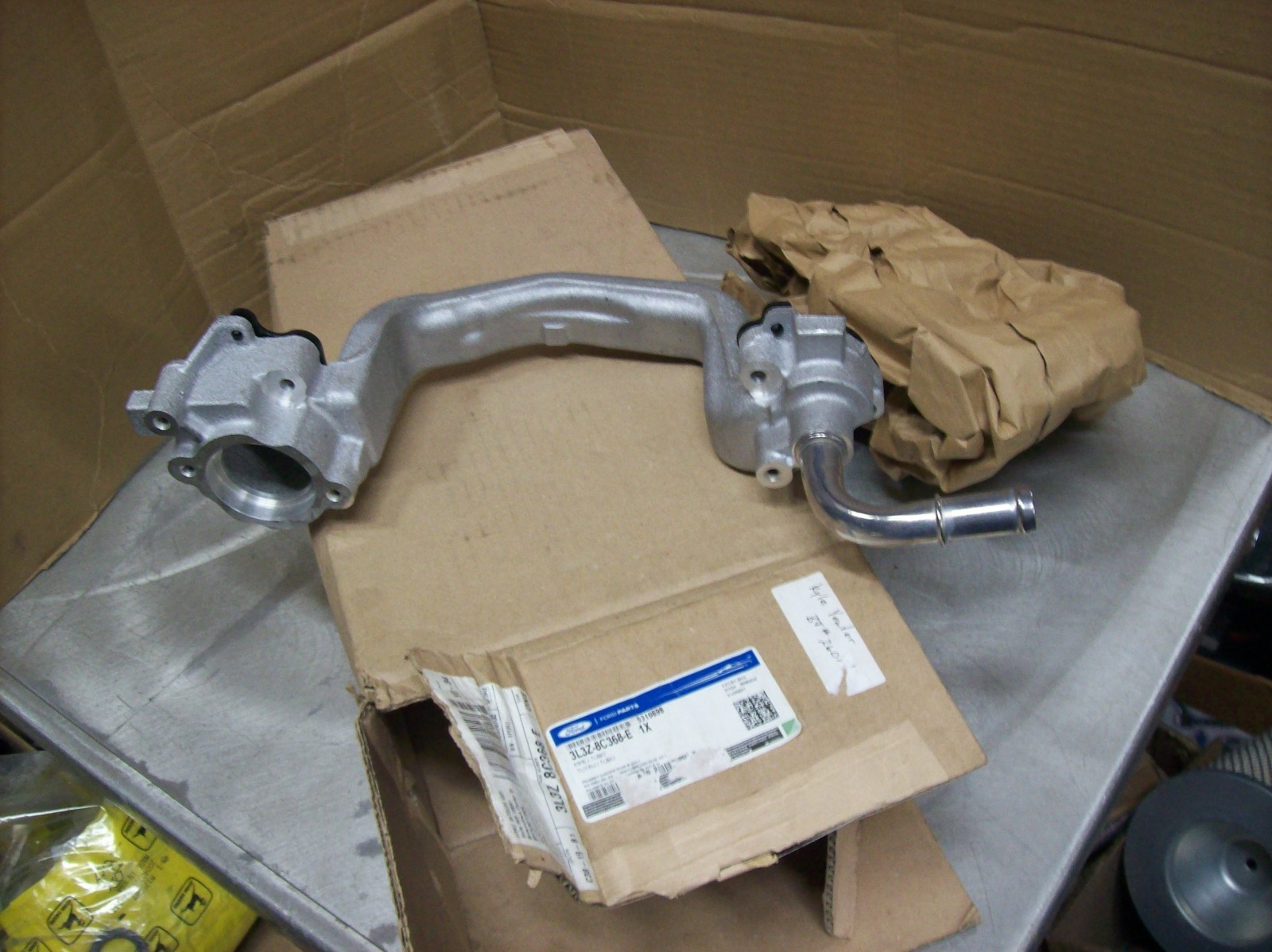 Ford Genuine OEM NOS Pipe 3L3Z-8C368-E Ford Genuine OEM NOS Pipe 3L3Z-8C368-E