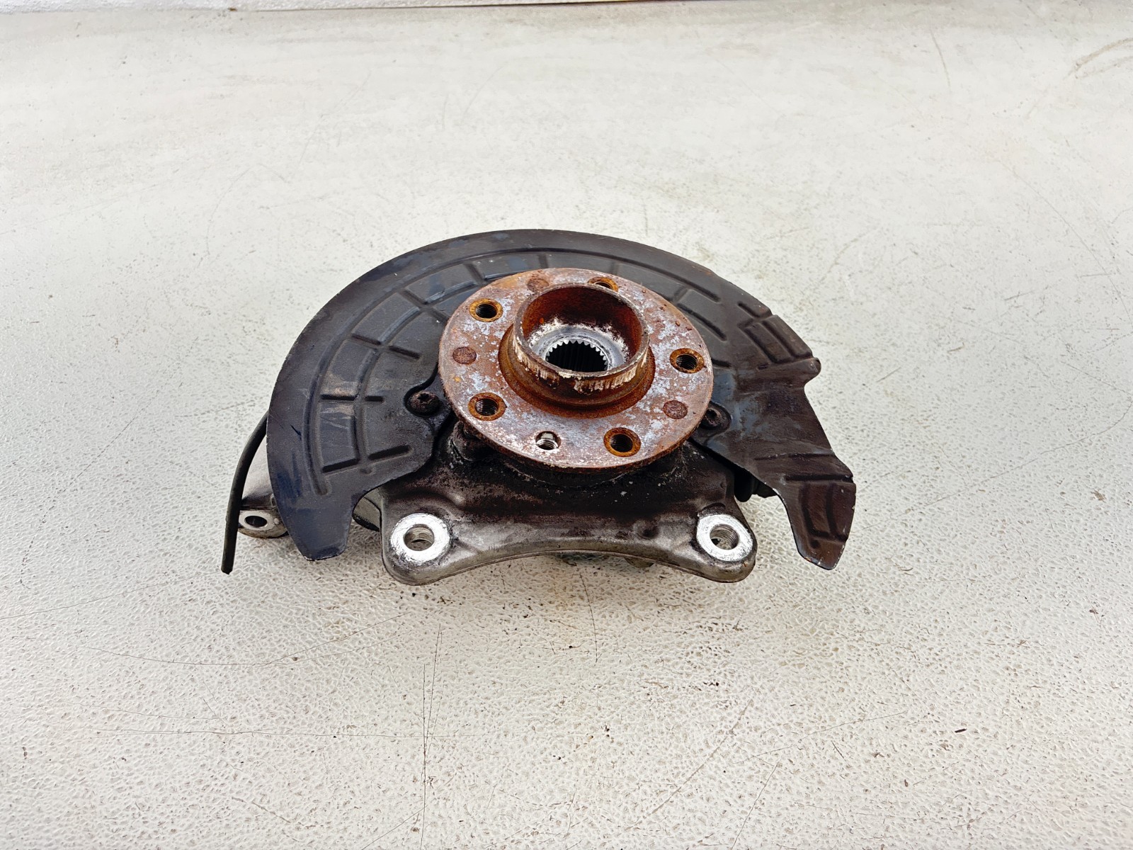 2017-2024 Jeep Compass Left Front Knuckle Spindle Assembly OEM