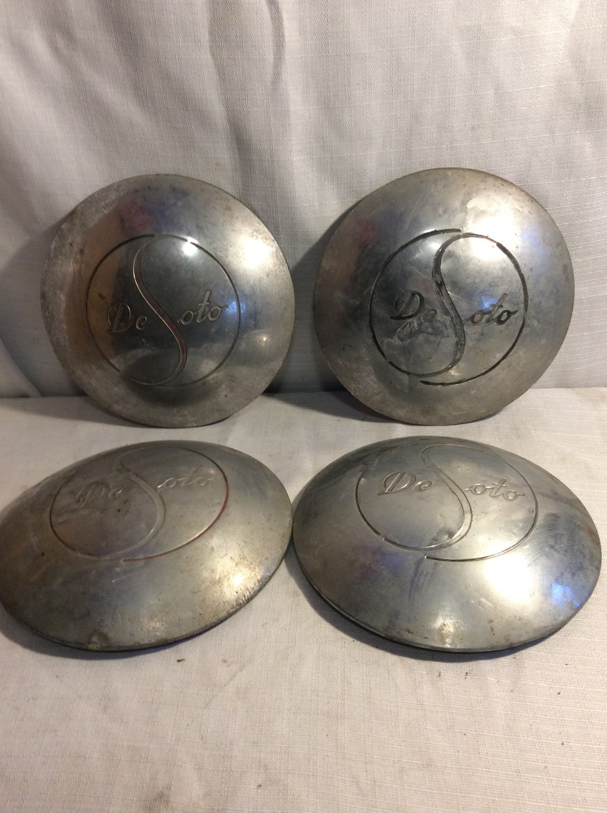 Vintage 1939-1941 Desoto Sedan Coupe Wheel Tire Center Cap Dog Dish Rim 9.5 Vintage 1939-1941 Desoto Sedan Coupe Wheel Tire Center Cap Dog Dish Rim 9.5