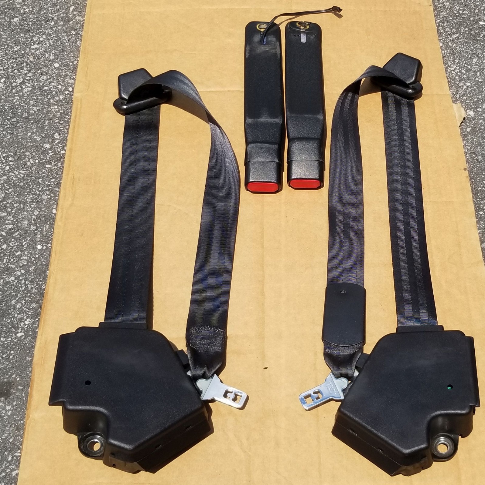 1986-1996 Corvette C4 Convertible Black Seat Belt Set Complete Great Working 42K 1986-1996 Corvette C4 Convertible Black Seat Belt Set Complete Great Working 42K