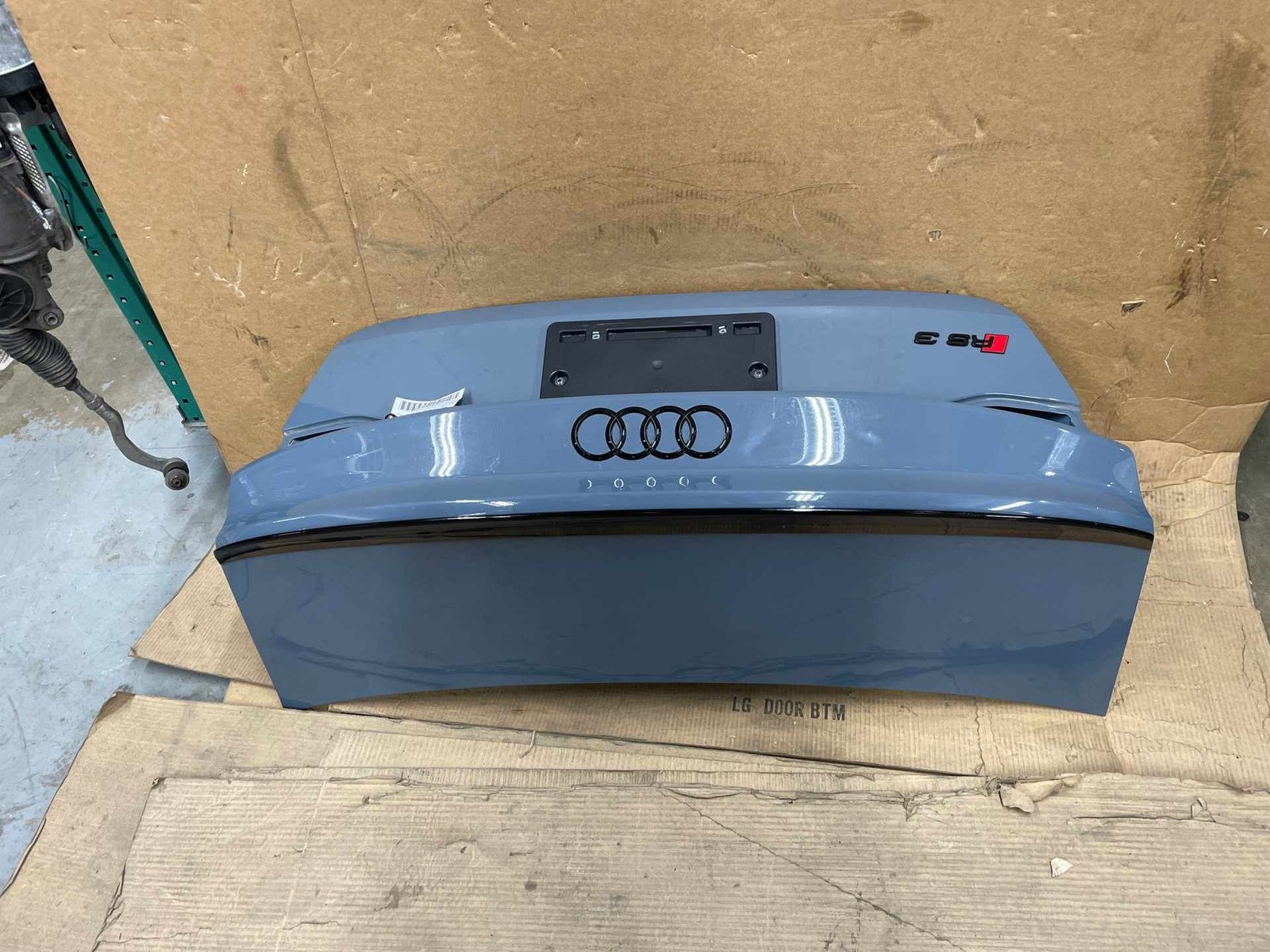 2022-2025 AUDI RS3 OEM REAR DECK TRUNK LID W/ BLACK SPOILER ASSEMBLY KEMORA GRAY