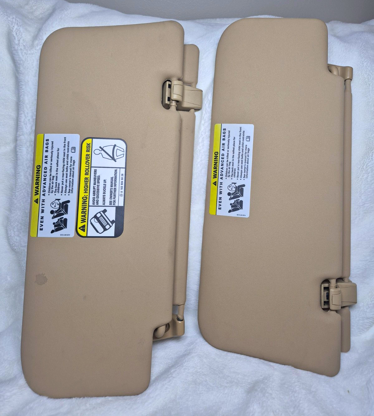 07-12 Mercedes Benz GL X164 Sun Visor Shade Mirror Illuminated Left Right OEM 07-12 Mercedes Benz GL X164 Sun Visor Shade Mirror Illuminated Left Right OEM