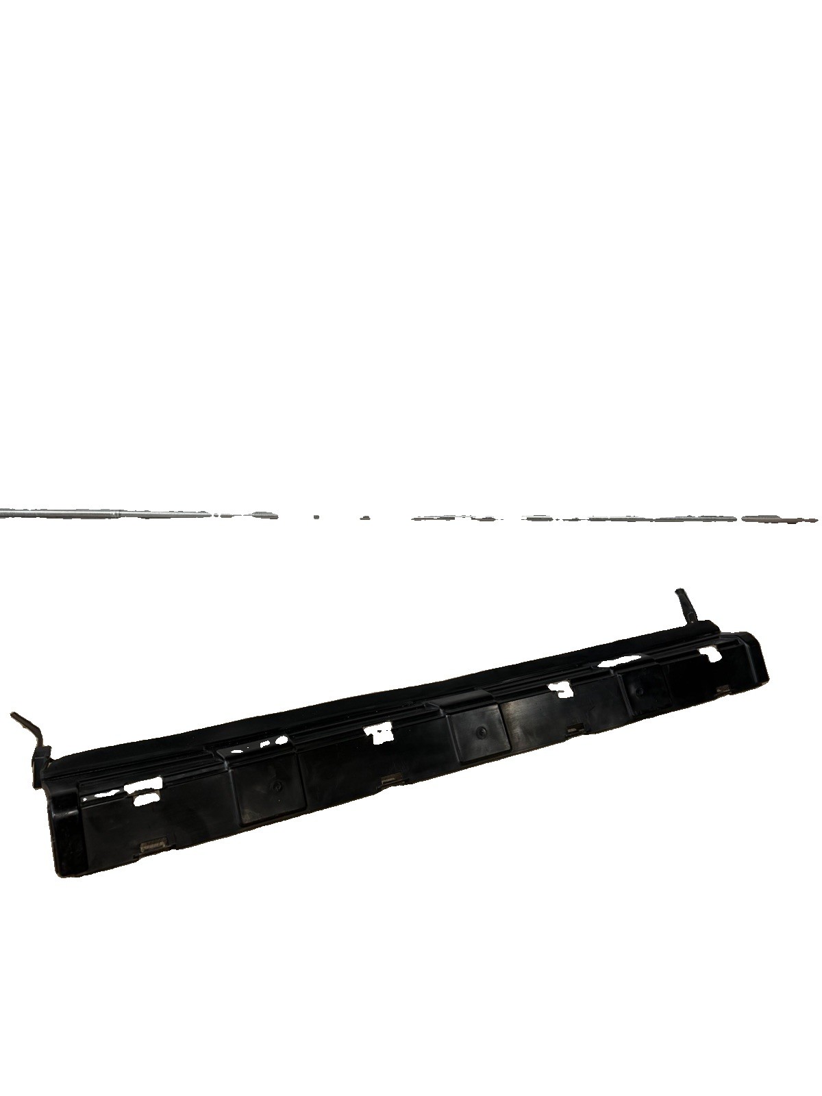 84126418 2020-2026 GM Sierra/Silverado 2500/3500 Upper Radiator Air Baffle