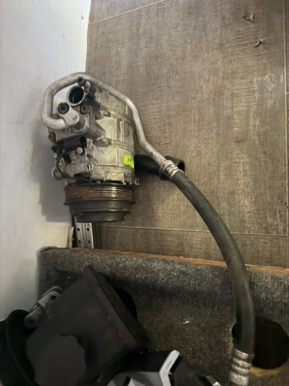 2004-2006 DODGE MERCEDES SPRINTER 2500 3500 OEM AC A/C COMPRESSOR 2004-2006 DODGE MERCEDES SPRINTER 2500 3500 OEM AC A/C COMPRESSOR