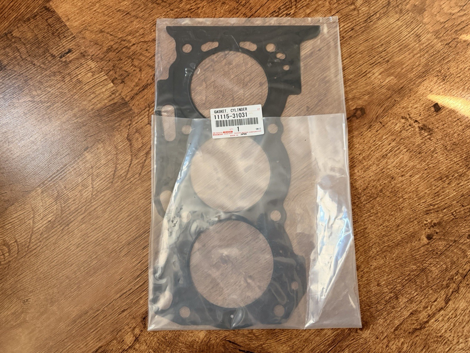 11115-31031 GENUINE TOYOTA 4RUNNER FJ TACOMA 4.0L CYLINDER HEAD GASKET RIGHT OEM 11115-31031 GENUINE TOYOTA 4RUNNER FJ TACOMA 4.0L CYLINDER HEAD GASKET RIGHT OEM