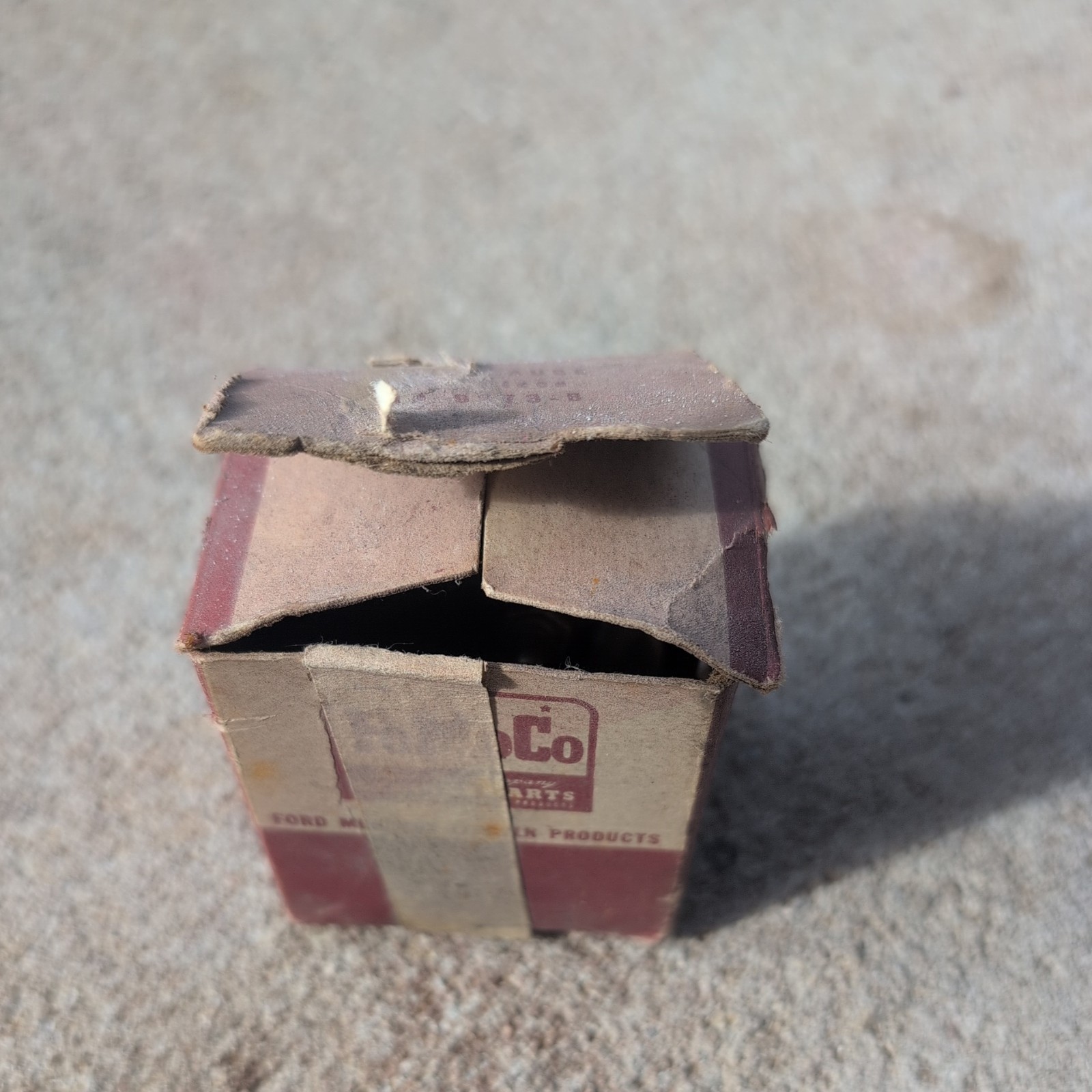 Vintage NOS Ford Oil Pressure Gauge 1A-9273-B Vintage NOS Ford Oil Pressure Gauge 1A-9273-B