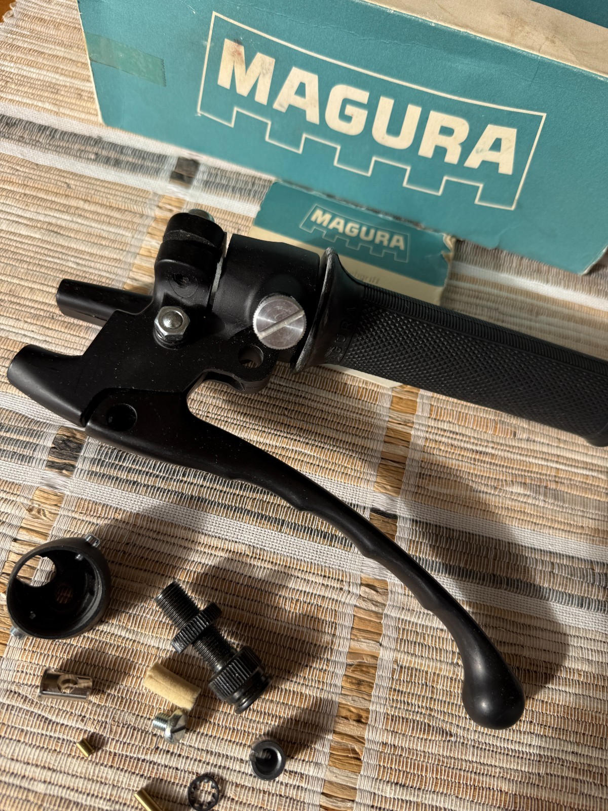 BMW AIRHEAD RIGHT COMPLETE NOS MAGURA THROTTLE ASSMBLY R60 R75 R90S R90 R100