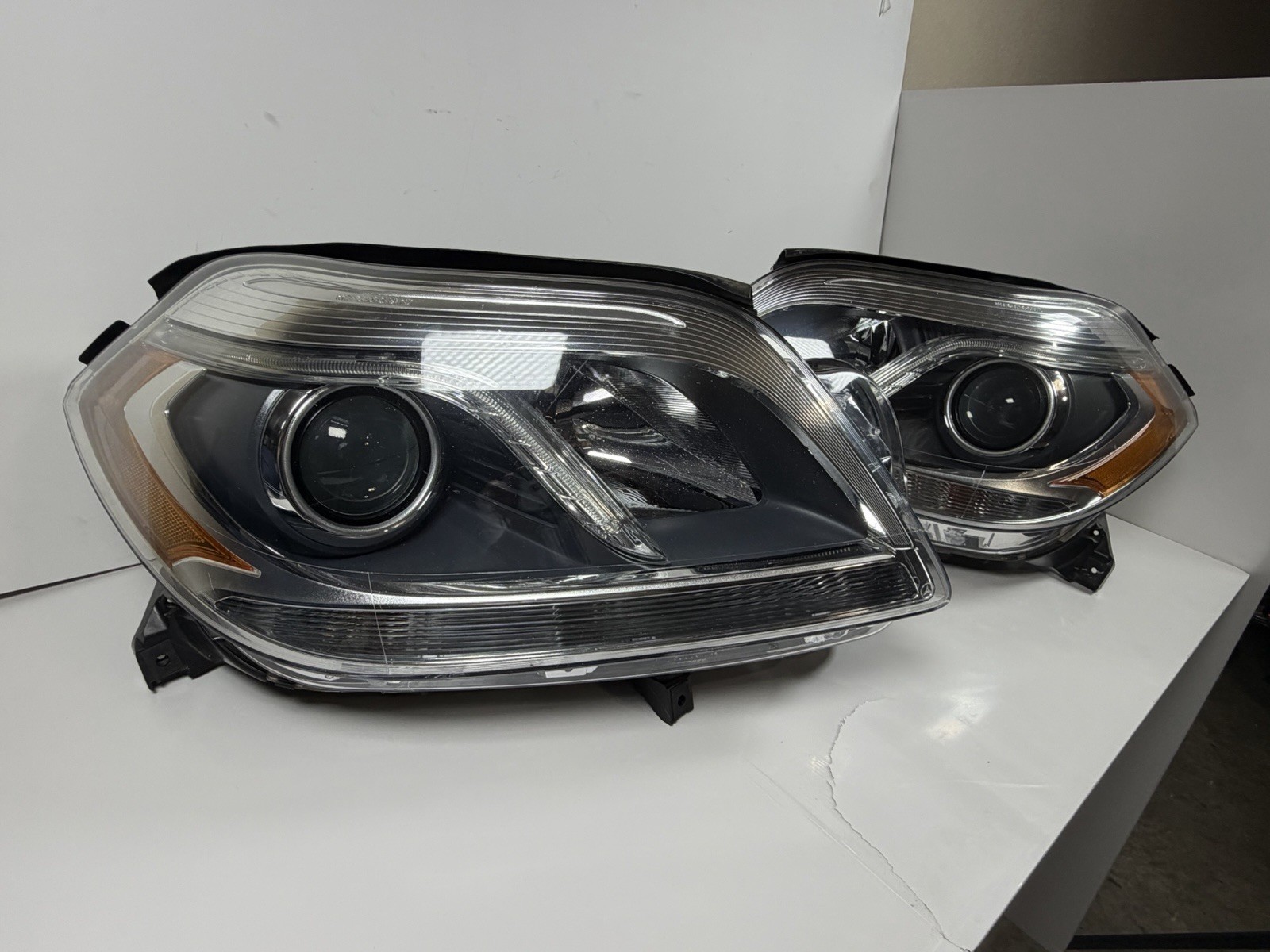 13-16 MERCEDES GL450 LEFT RIGHT SET HEAD LIGHT HEAD LAMP 1668208859 1668208959